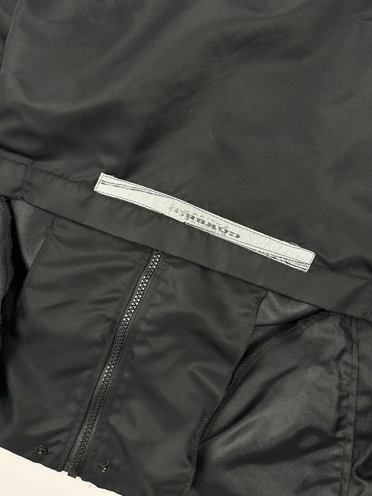Marithe + Francois Girbaud Marithé + François Girbaud 90’s Nylon Crop Black Jacket Size M / US 6-8 / IT 42-44 - 5 Thumbnail