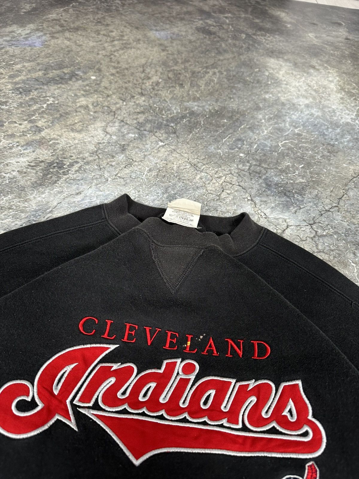 Vintage Vintage Cleveland Indians Crewneck Size US L / EU 52-54 / 3 - 4 Thumbnail