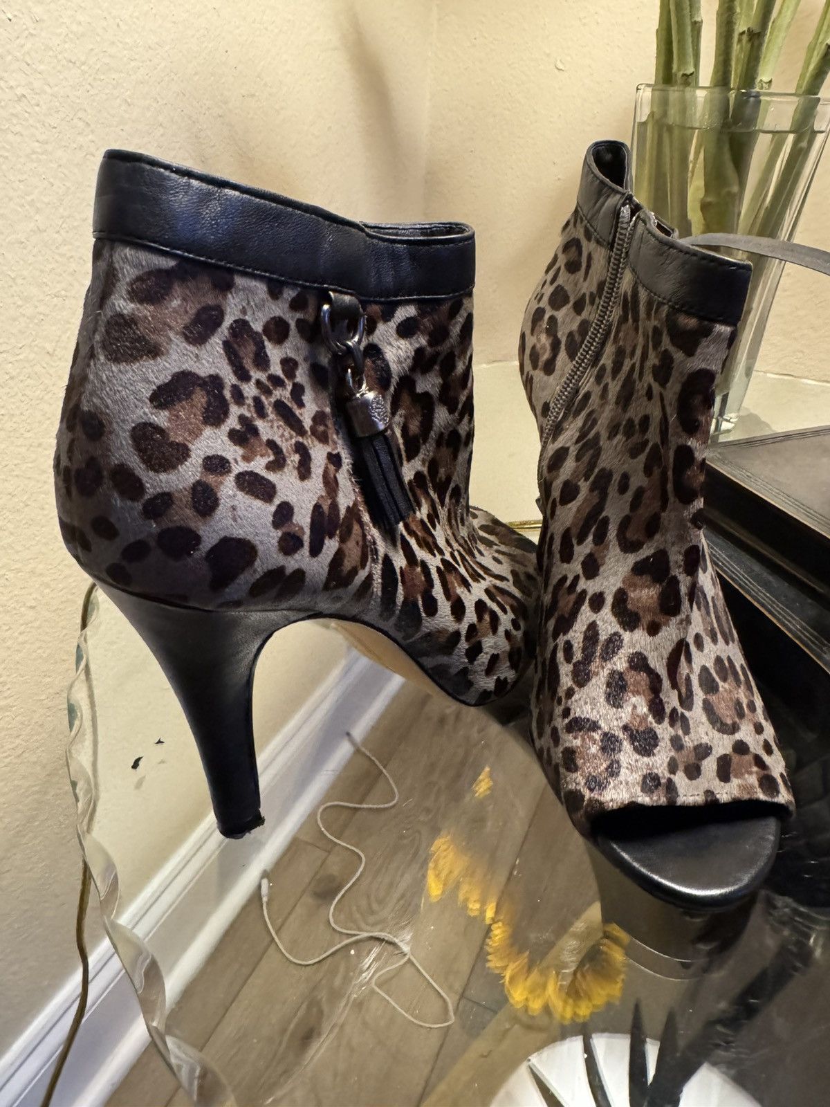 Vince Camuto Vince Camuto Booties Size US 8 / IT 38 - 3 Thumbnail