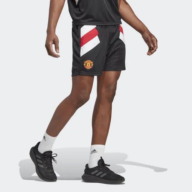 Adidas Manchester United icon short (bnwt) Size US 31 - 8 Thumbnail