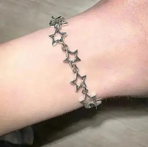 Jewelry Silver Star Bracelet Size ONE SIZE - 3 Thumbnail