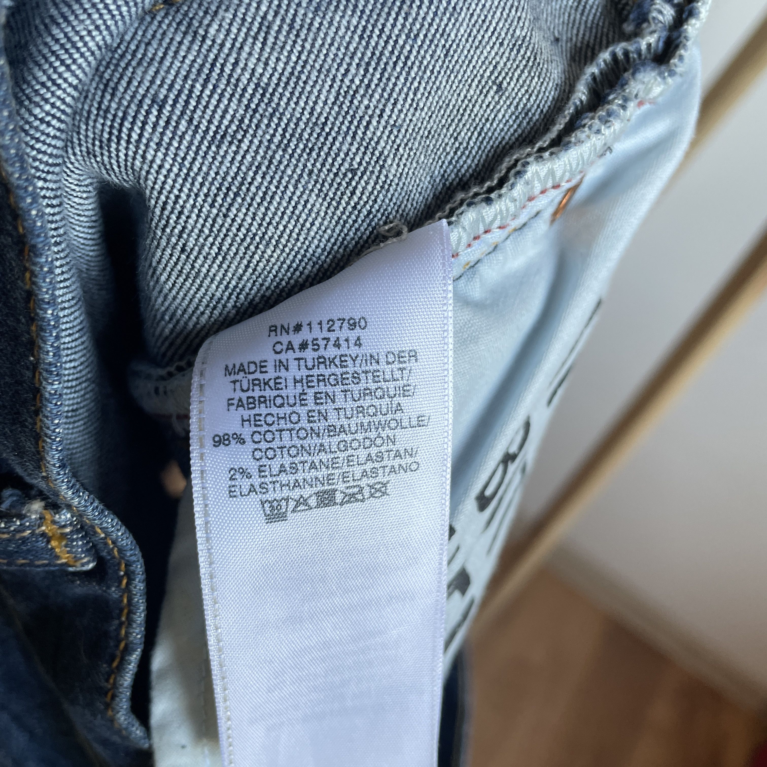 True Religion True Religion Rocco Relaxed Skinny Distressed Denim Size 34 Size US 34 / EU 50 - 19 Thumbnail