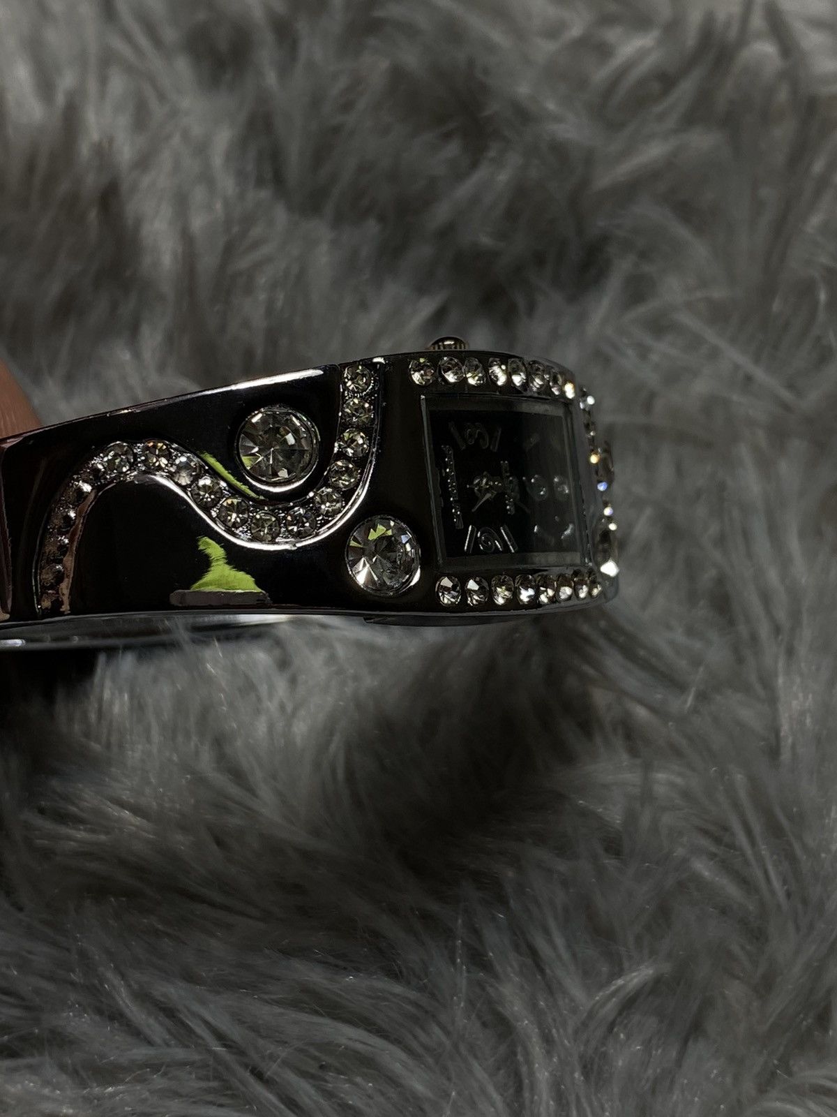 Jewelry Elegant Rhinestone Bracelet Watch - Japanese Brand Size ONE SIZE - 6 Thumbnail