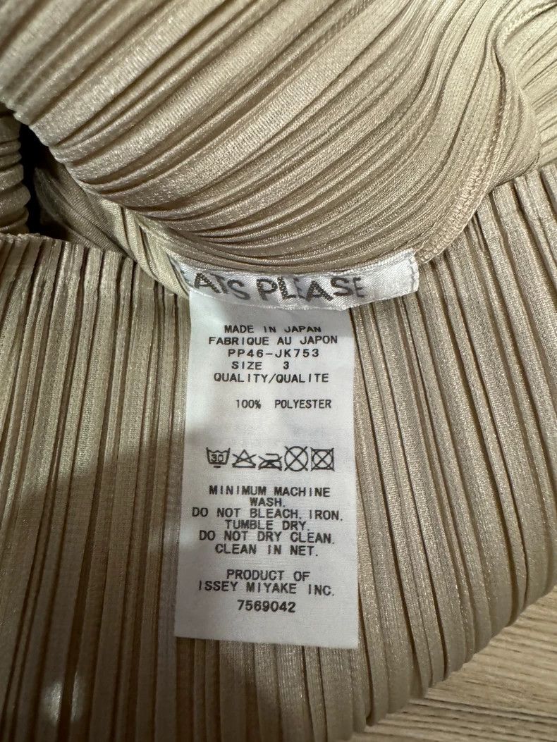 Issey Miyake Issey Miyake size:3 Grey pleated vest Size XS / US 0-2 / IT 36-38 - 2 Thumbnail