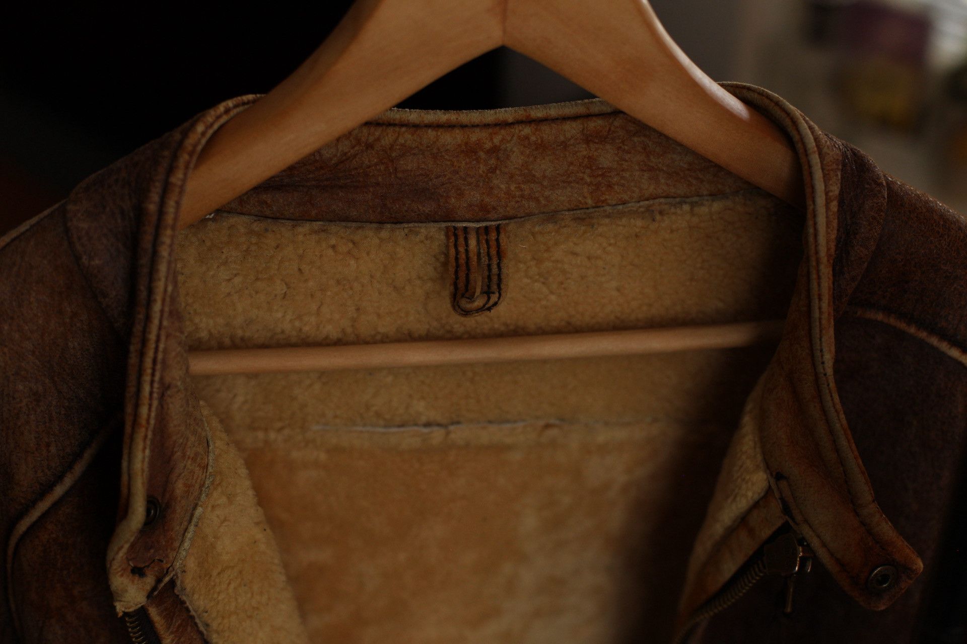 Vintage 1970’s Italian Shearling Café Racer Jacket Size US L / EU 52-54 / 3 - 14 Thumbnail