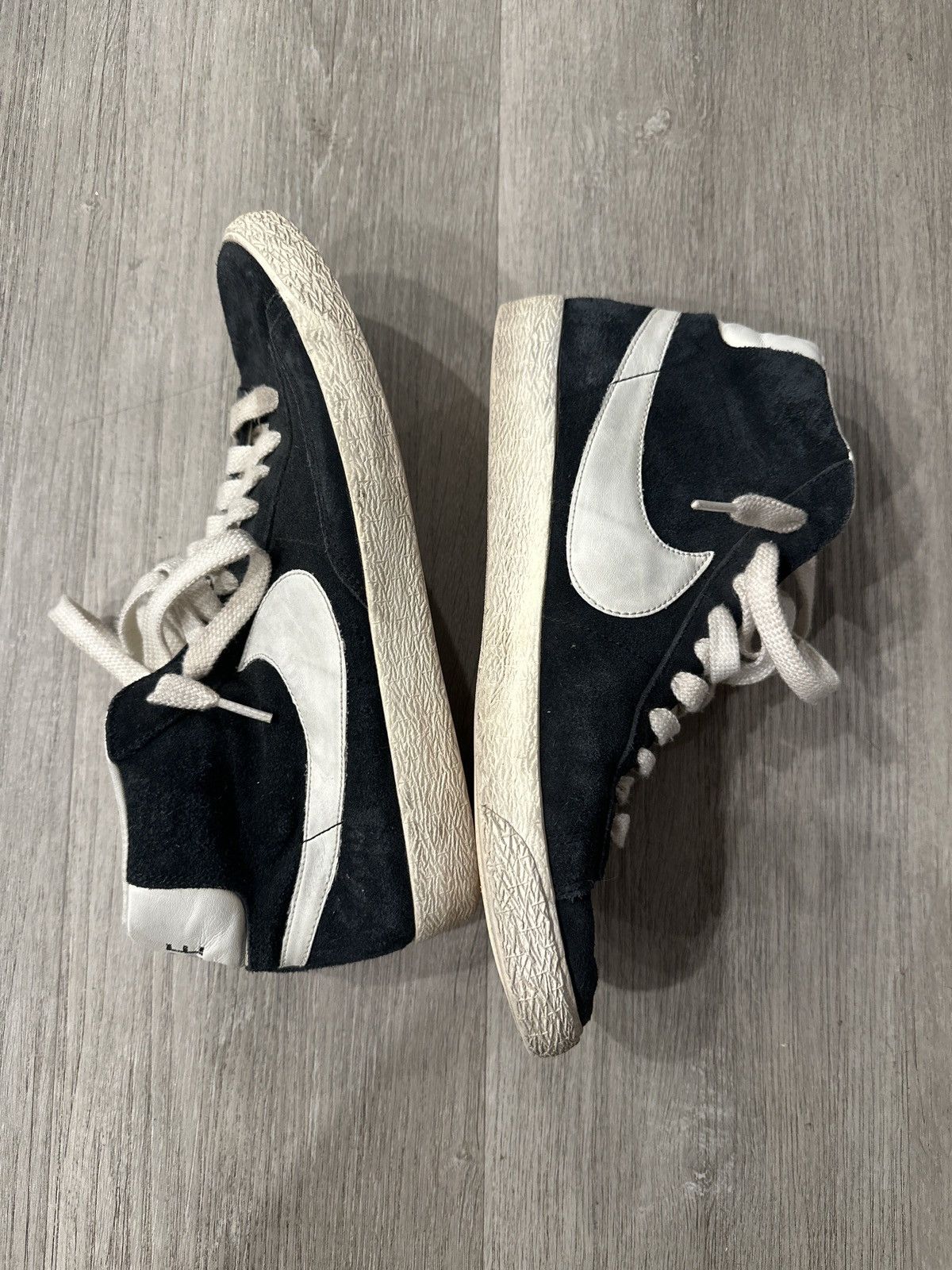Nike Nike vintage blazer suede 2014 Size US 10 / EU 43 - 2 Thumbnail
