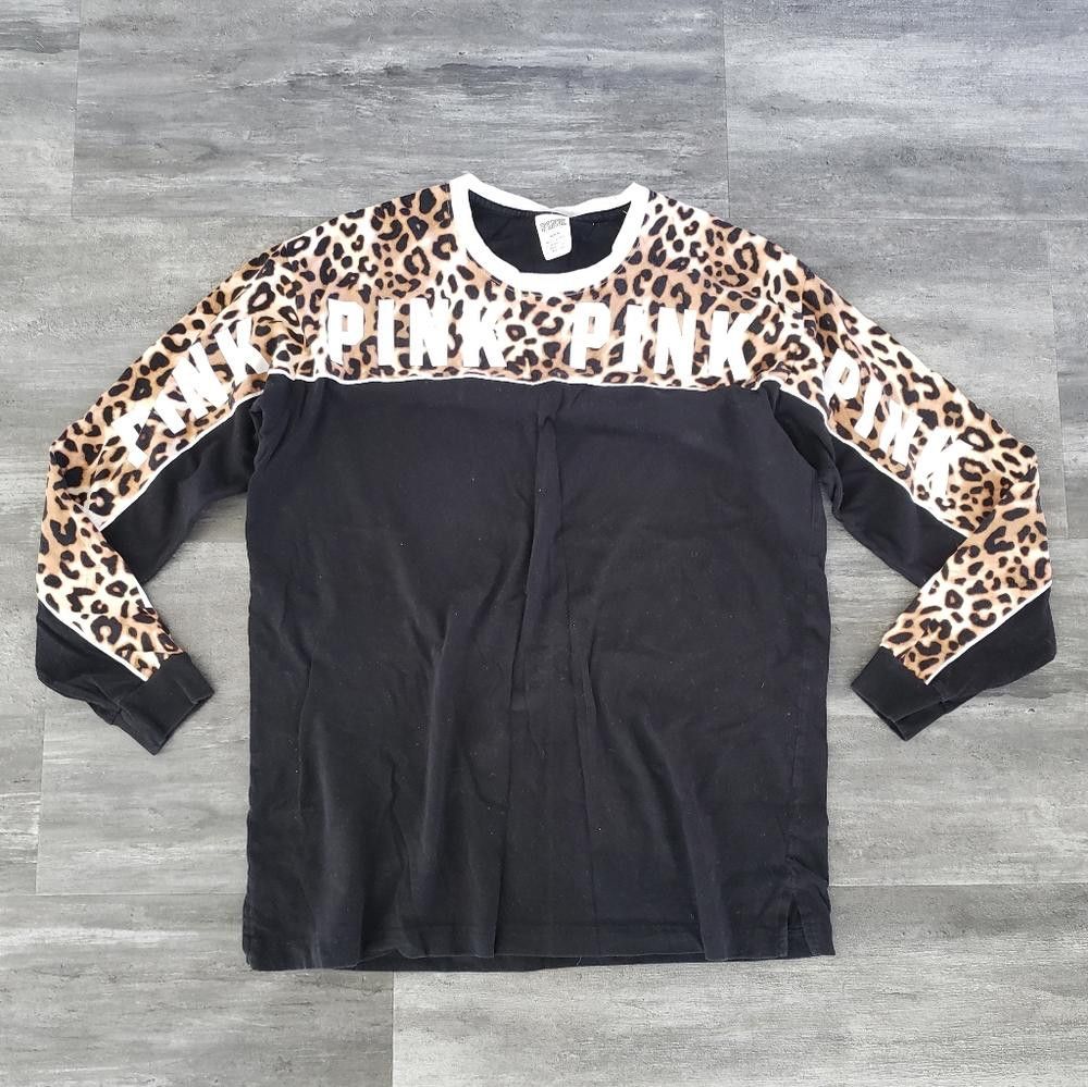 Designer Black Leopard VS Campus Oversized Long Sleeve Size M / US 6-8 / IT 42-44 - 1 Thumbnail