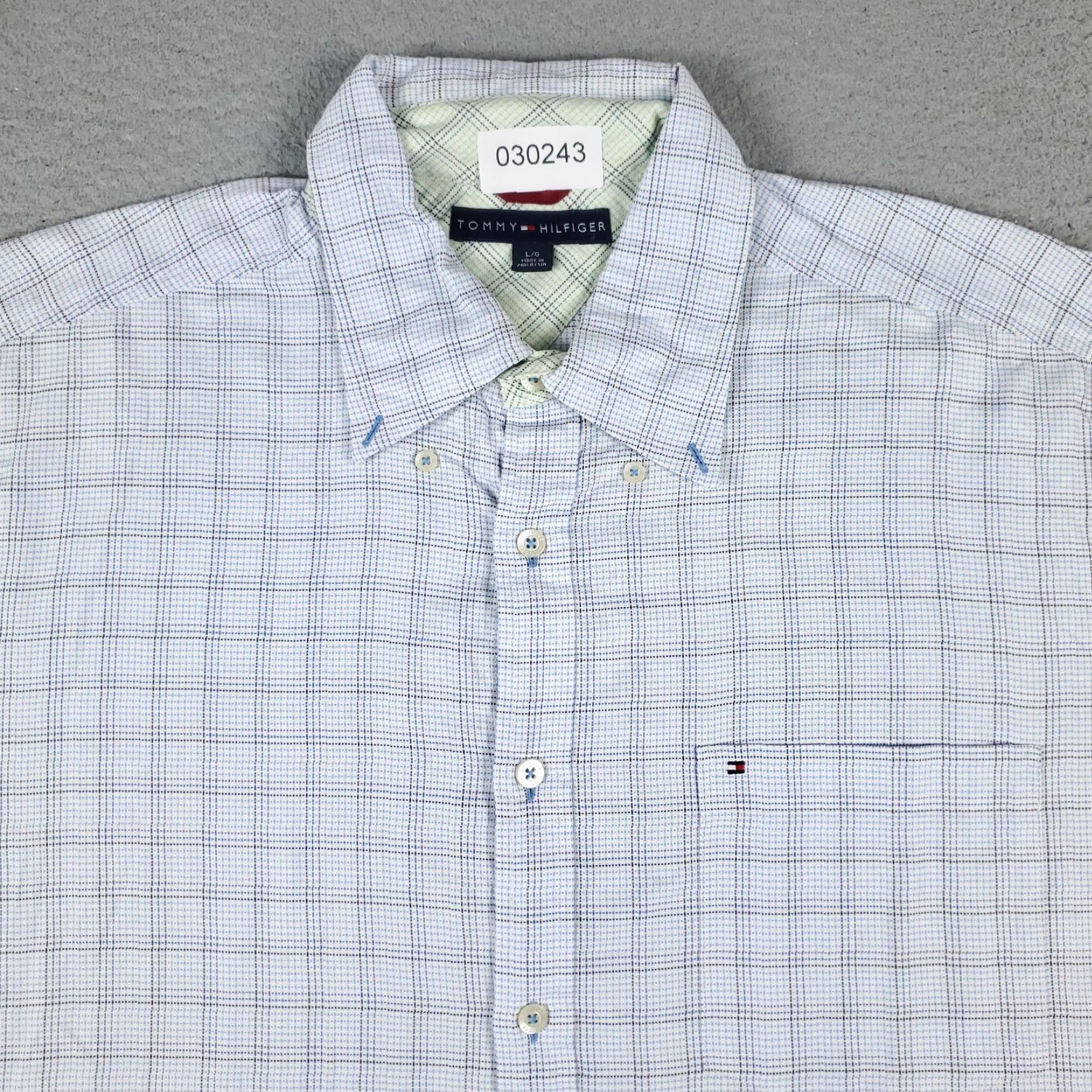 Tommy Hilfiger Tommy Hilfiger Blue Plaid Button-Up Shirt Men's Large Short Sleeve Casual Size US L / EU 52-54 / 3 - 2 Thumbnail