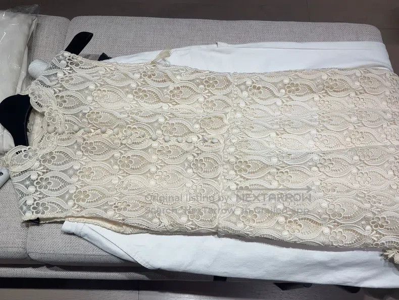 Valentino Valentino Off-white cape dress two-piece dress Size M / US 6-8 / IT 42-44 - 5 Thumbnail