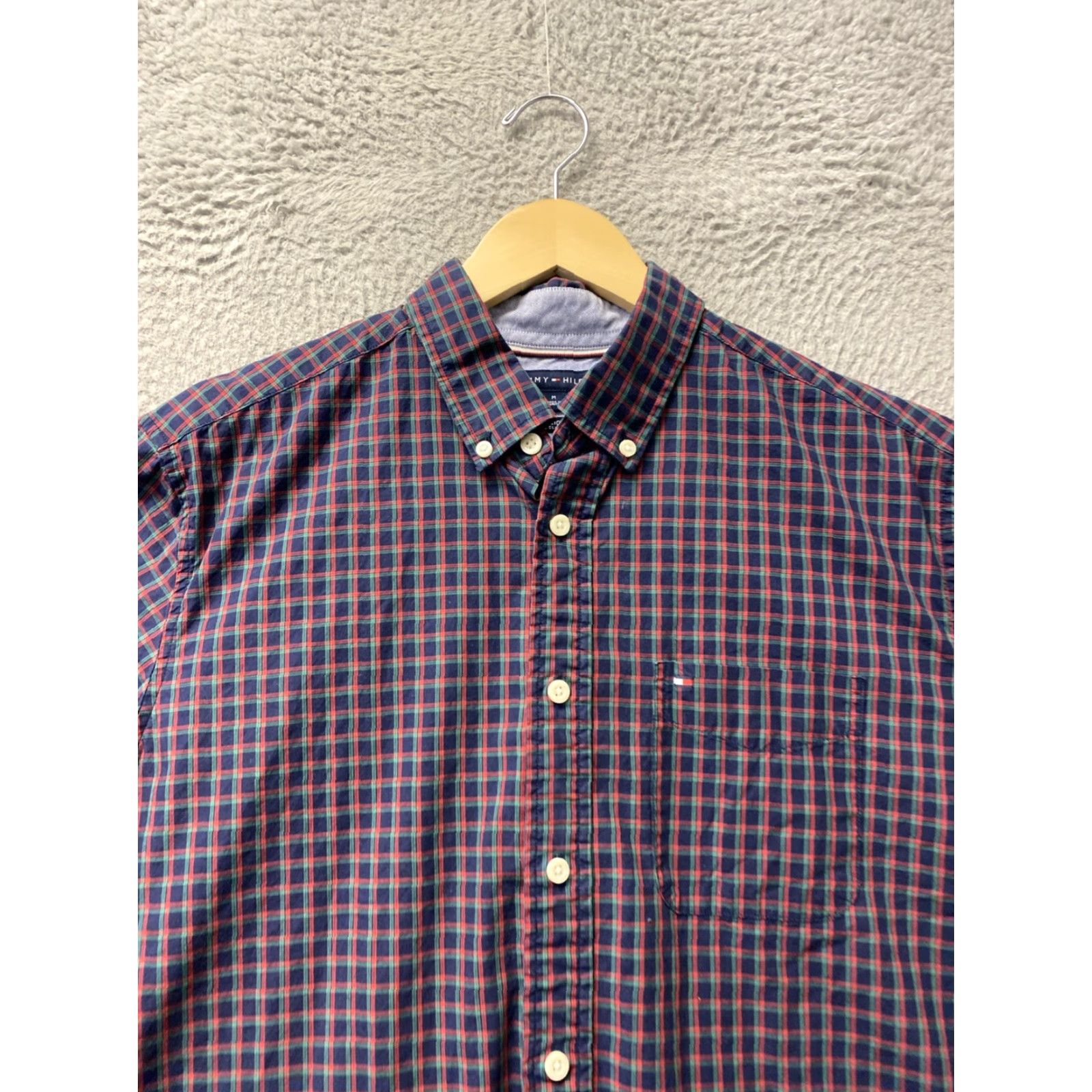 Tommy Hilfiger Tommy Hilfiger Button-Down Shirt Men’s M Multicolor Plaid Casual Travel Button-Up Collared Lightweight Cotton Regular Fit Size US M / EU 48-50 / 2 - 3 Thumbnail