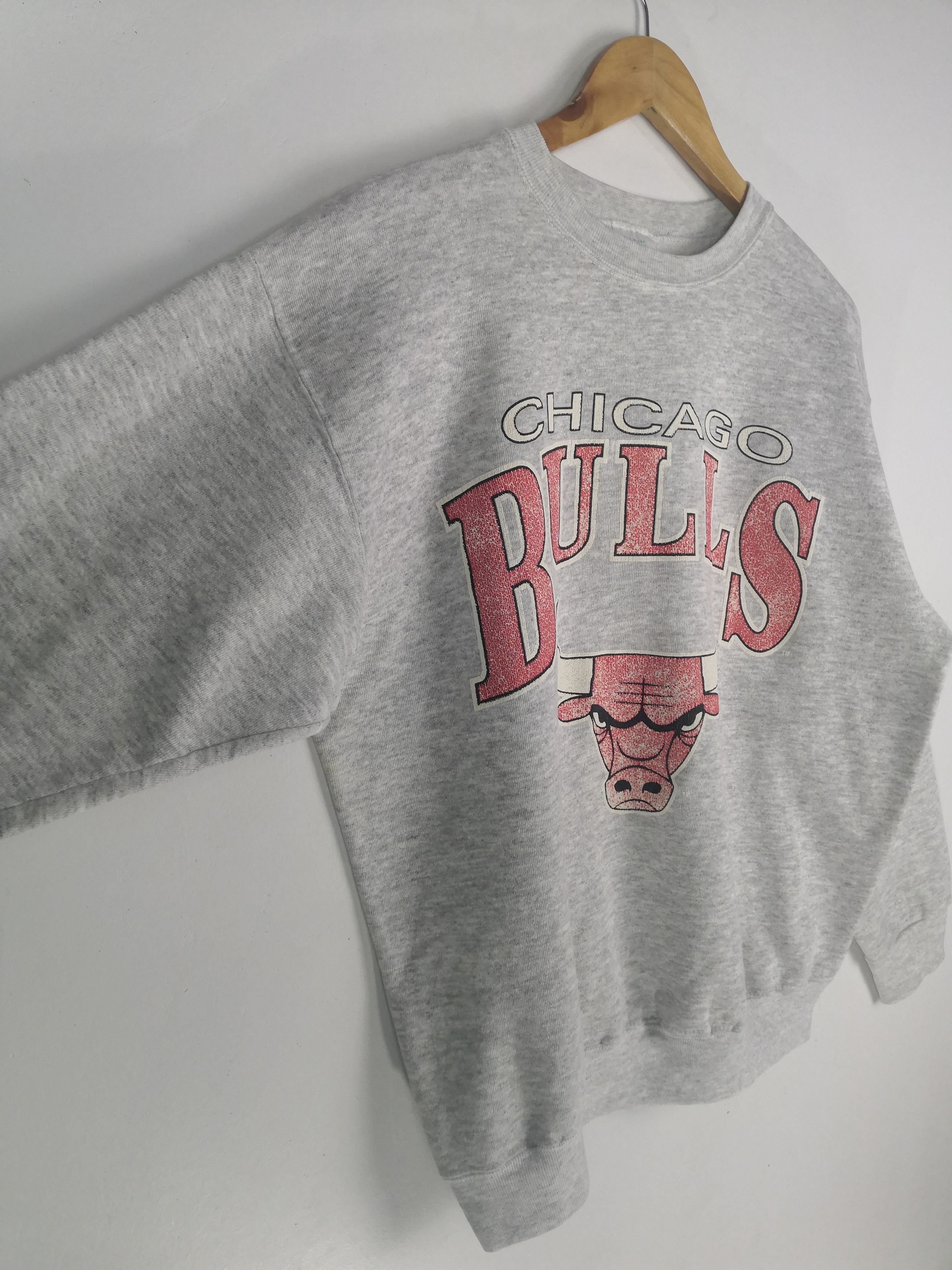NBA Vintage 90s Chicago Bulls Sweatshirt Big Logo NBA Sweater Size US L / EU 52-54 / 3 - 3 Thumbnail