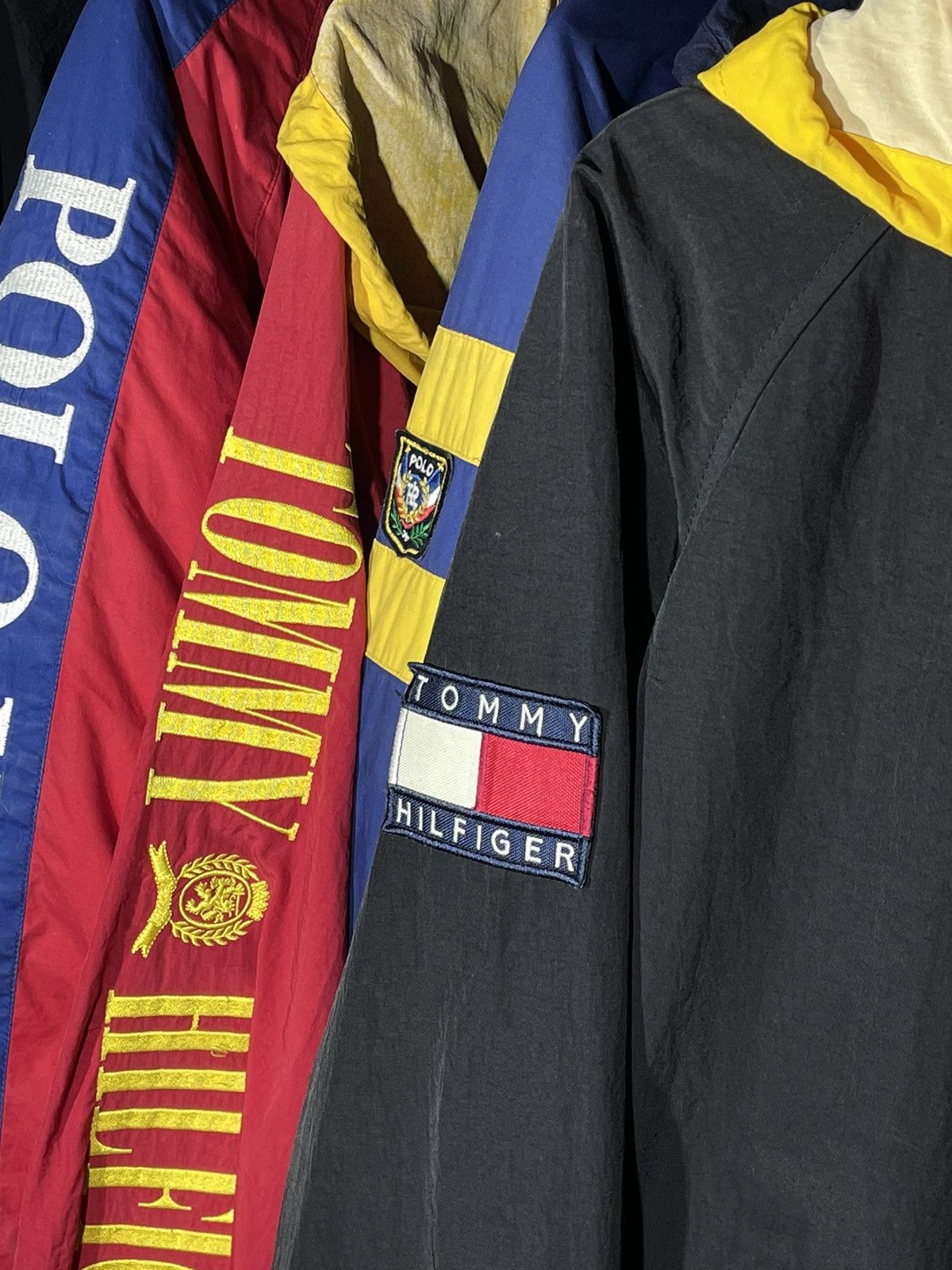 Tommy Hilfiger × Vintage Jacket Tommy Hilfiger Spell Out 90’s Vintage Size US L / EU 52-54 / 3 - 7 Thumbnail