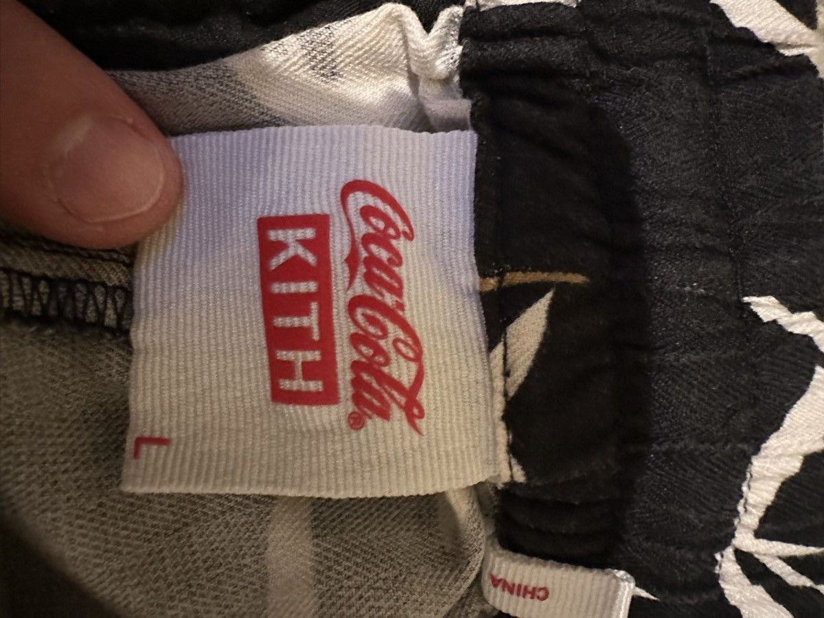 Coca Cola × Kith Kith X Coca Cola shorts Size US 33 - 4 Thumbnail