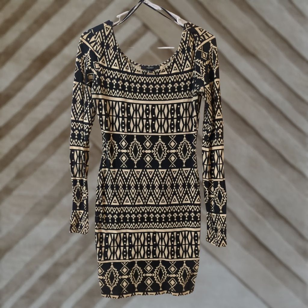 Forever 21 Forever 21 Long Sleeve Mini Dress S Black Tribal Print Women Dress Size S / US 4 / IT 40 - 1 Thumbnail