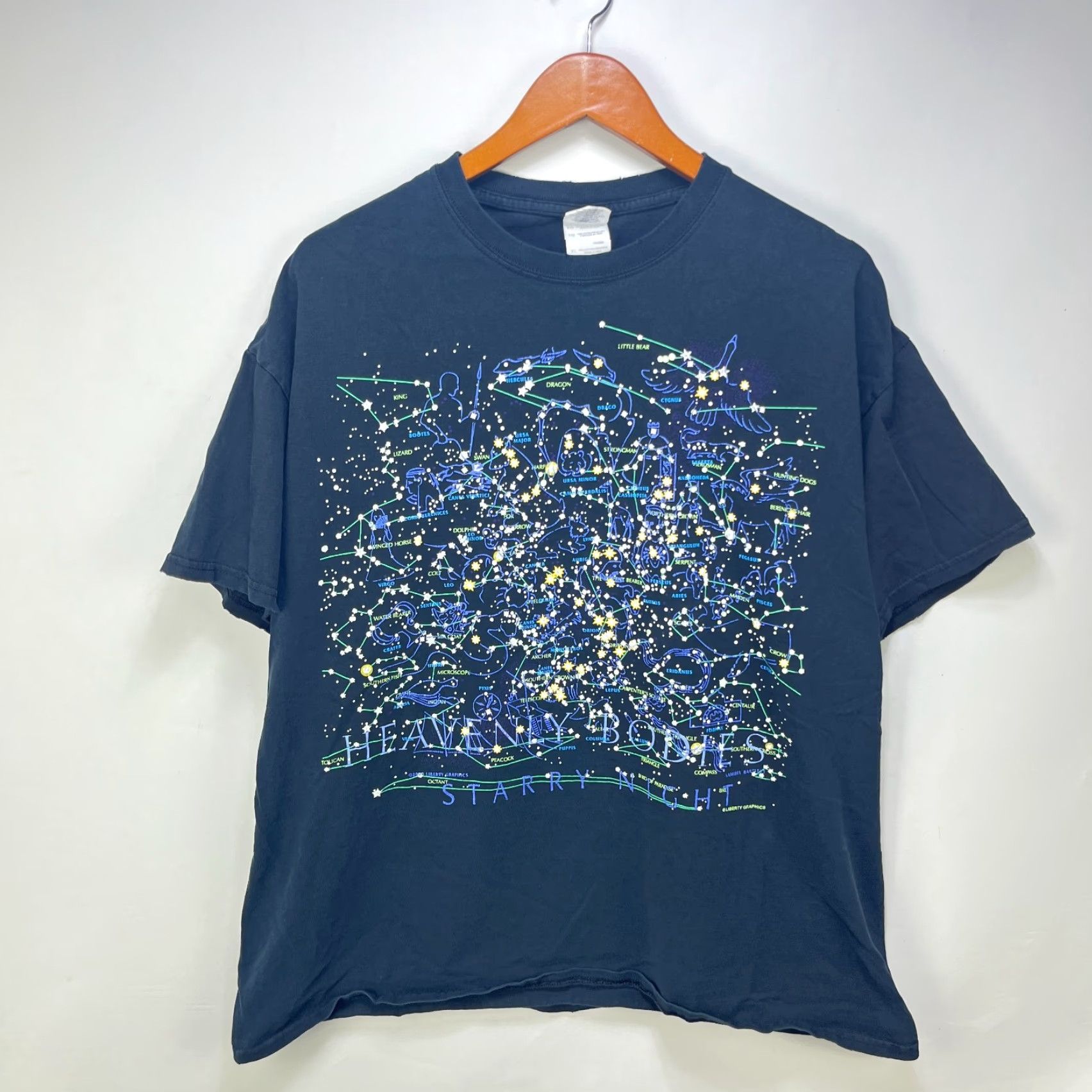 Vintage VINTAGE Constellations Starry Night Space T Shirt XL Black Cotton Men Short Sleeve Crew Neck Logo Size US XL / EU 56 / 4 - 2 Thumbnail