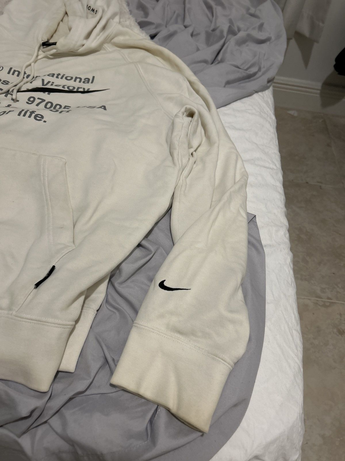 Nike Nike Swoosh hoodie Size US L / EU 52-54 / 3 - 3 Thumbnail