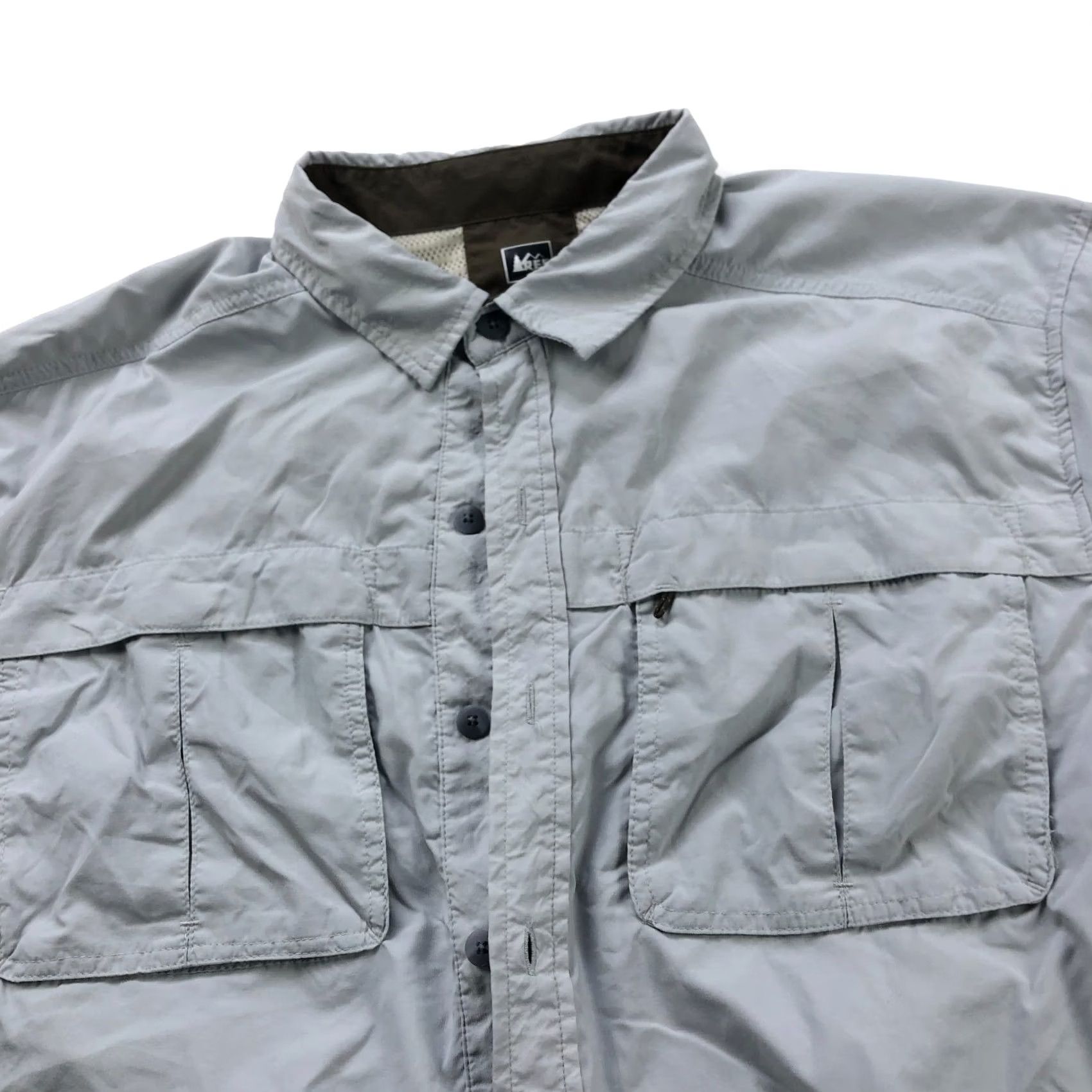 Vintage REI Shirt Ladies L Gray Convertible Roll Up Tab Sleeve Outdoor Vented Blouse Size L / US 10 / IT 46 - 2 Thumbnail