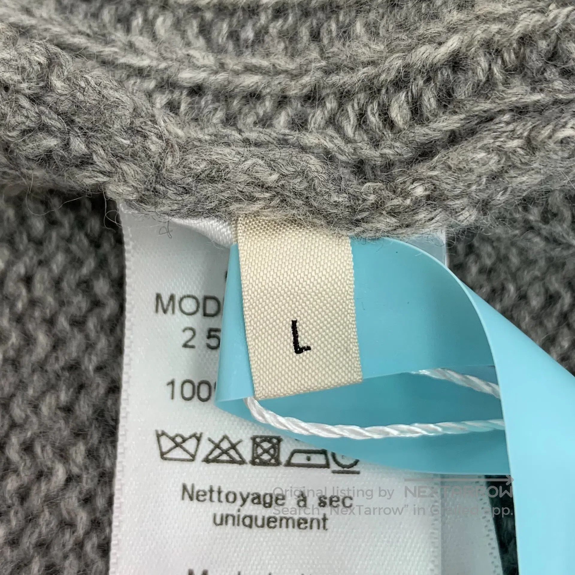 Celine CELINE Grey cashmere V-neck single-breasted long sleeve kn Size US L / EU 52-54 / 3 - 6 Thumbnail