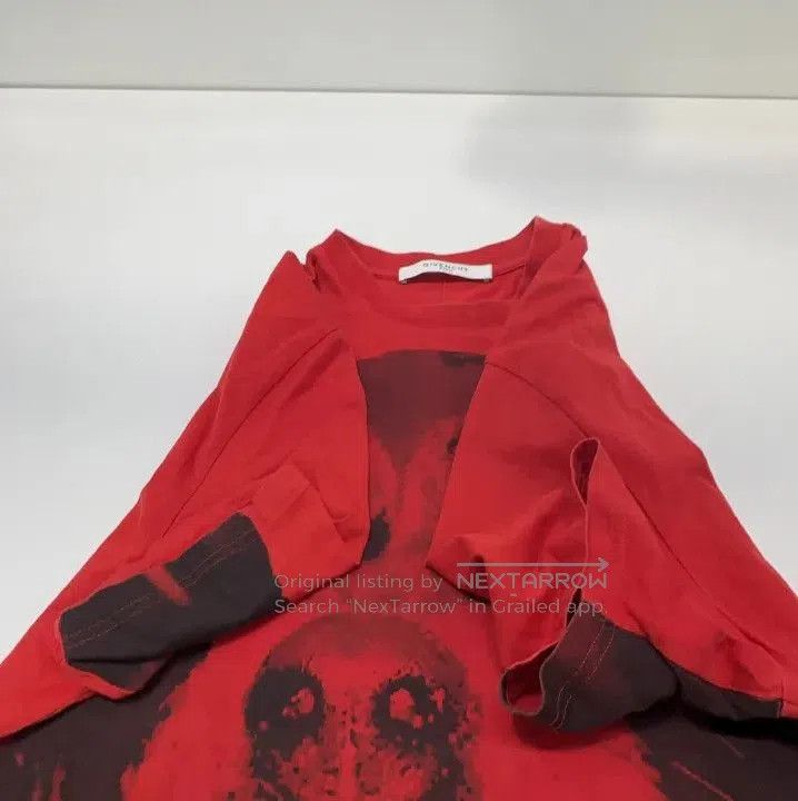Givenchy Givenchy Red Dog Print Short Sleeve T-Shirt. Size US XS / EU 42 / 0 - 8 Thumbnail