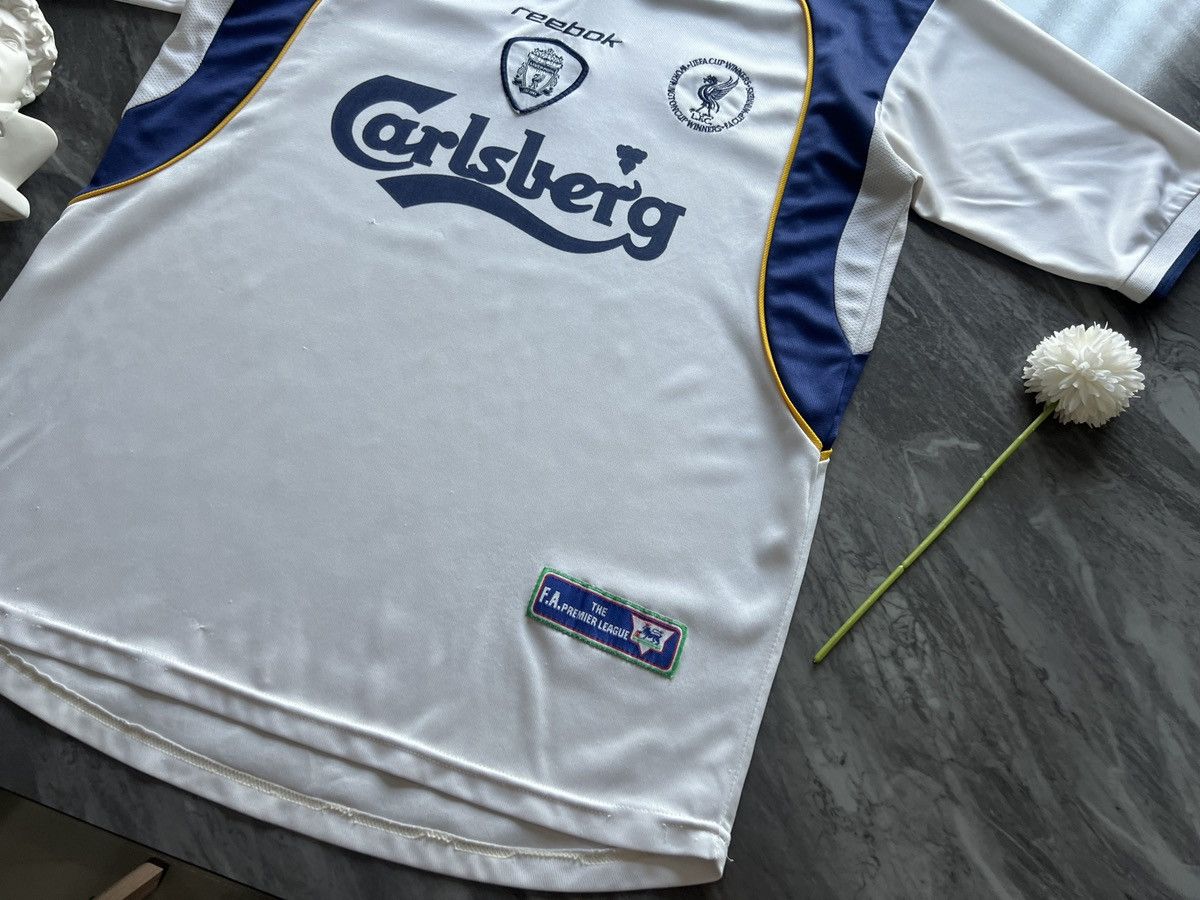 Vintage Liverpool : Reebok Soccer Away 2001 - 2003 Size US L / EU 52-54 / 3 - 4 Thumbnail