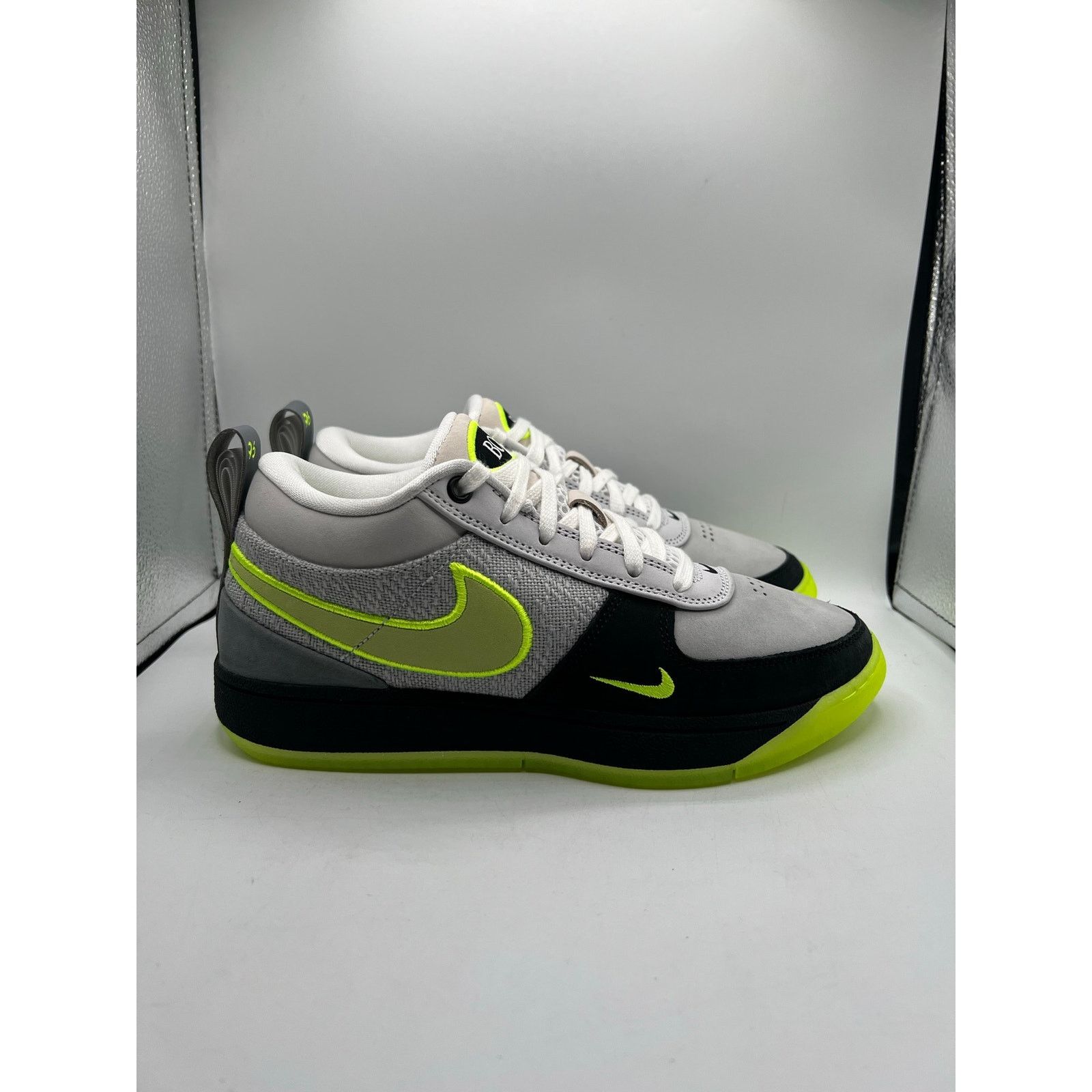Nike Nike Book 1 “Neon” size 5.5 men’s/7 women’s Size US 5.5 / EU 38 - 3 Thumbnail