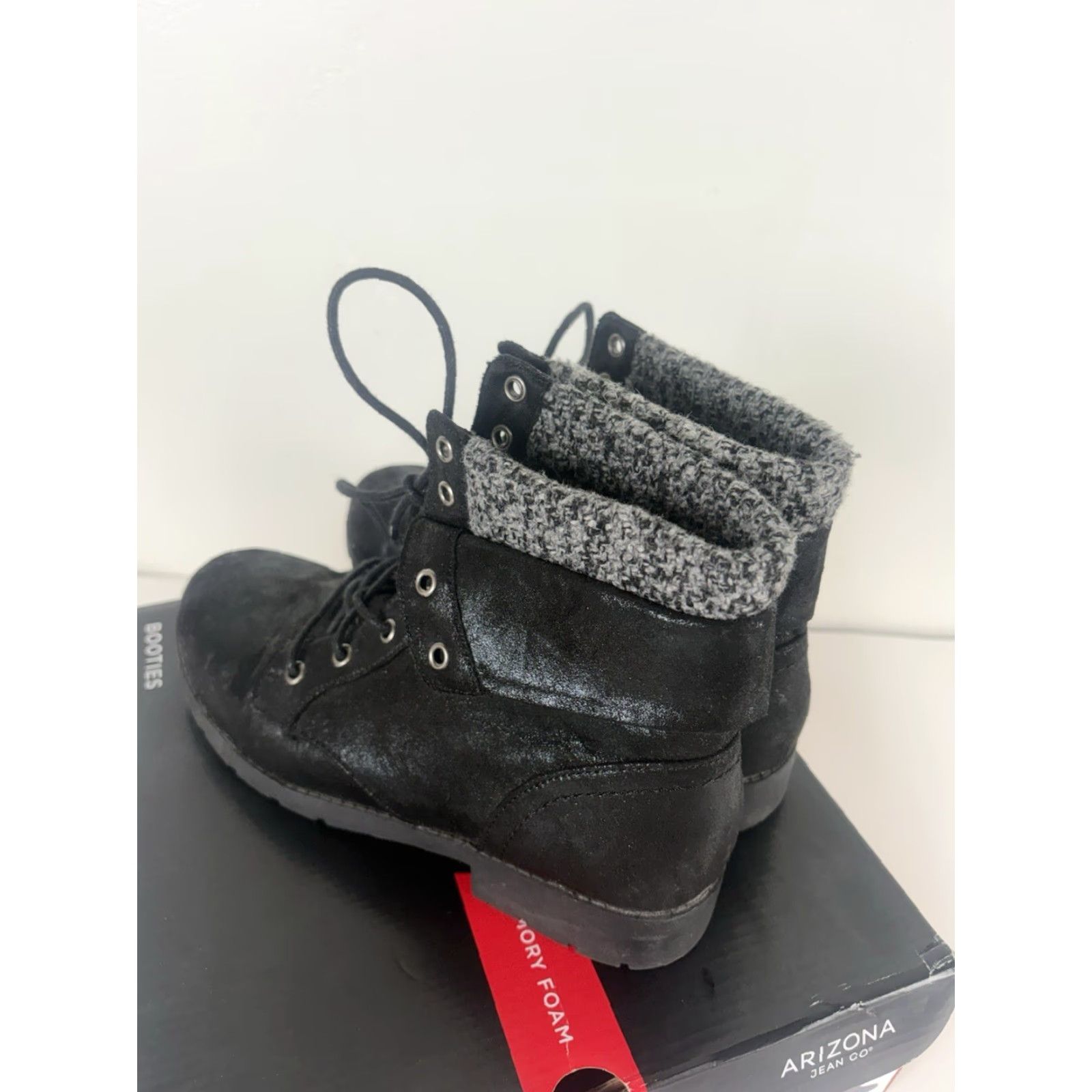 Vintage Arizona Yetta Black Memory Foam Lace Up Ankle Booties Womens Size 8M Size US 8 / IT 38 - 3 Thumbnail
