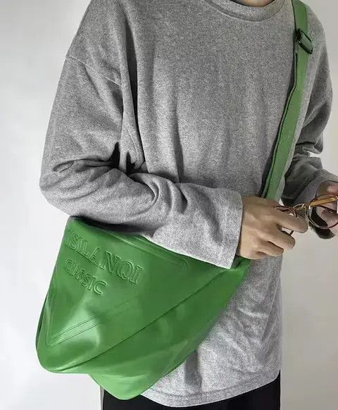 Fashion Hip Hop Triangle Pu Leather Shoulder Messenger Bag in Green, Men's