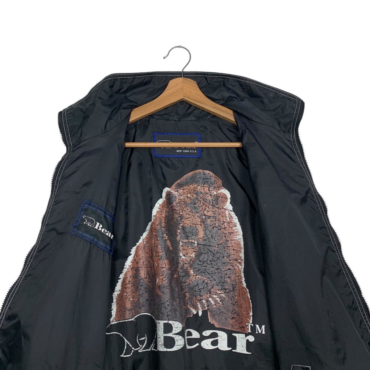 Vintage 90s BEAR Graphic Big Logo Reversible Nylon Jacket #2674-C120 Size US M / EU 48-50 / 2 - 16 Thumbnail