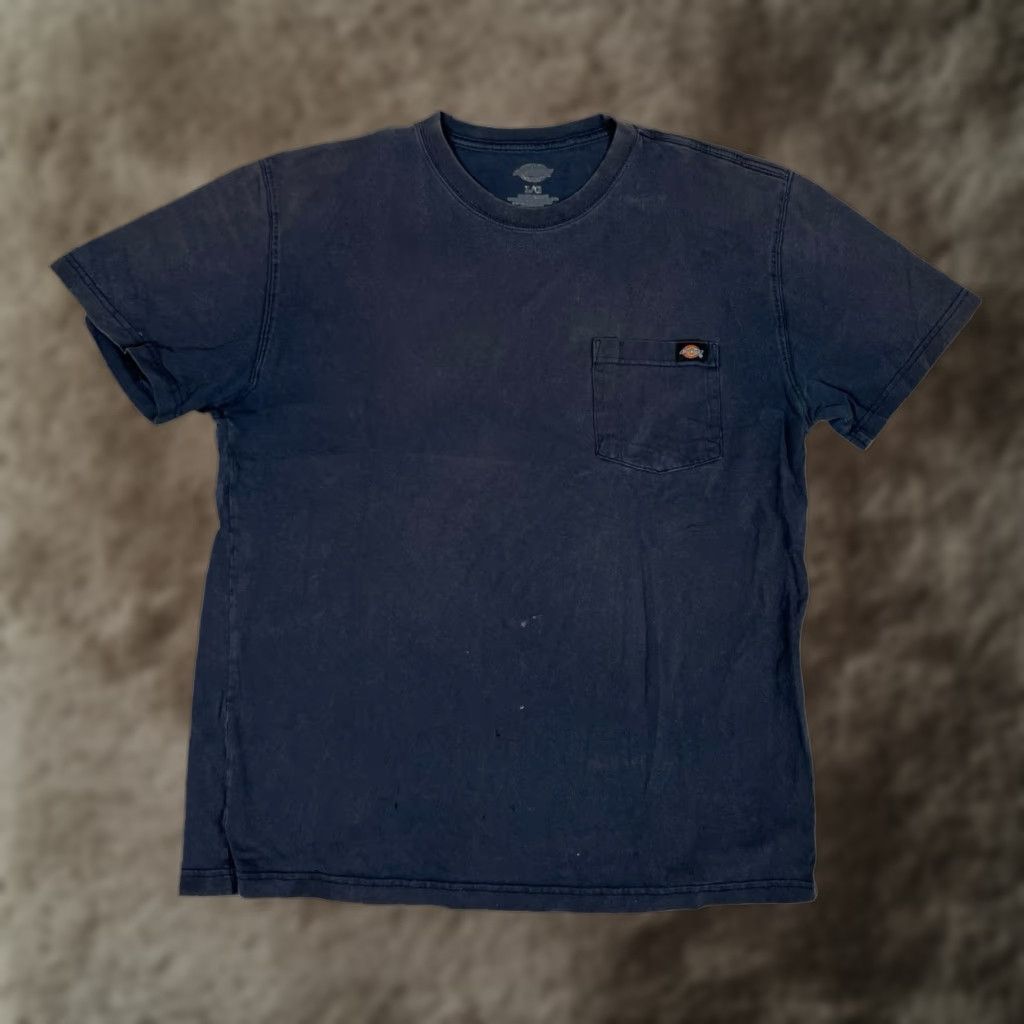 Dickies VINTAGE Dickies T-Shirt Blue Pocket Short Sleeve Size L Men Grunge 90s Classic Work Wear Stained Faded Tears Size US L / EU 52-54 / 3 - 1 Thumbnail