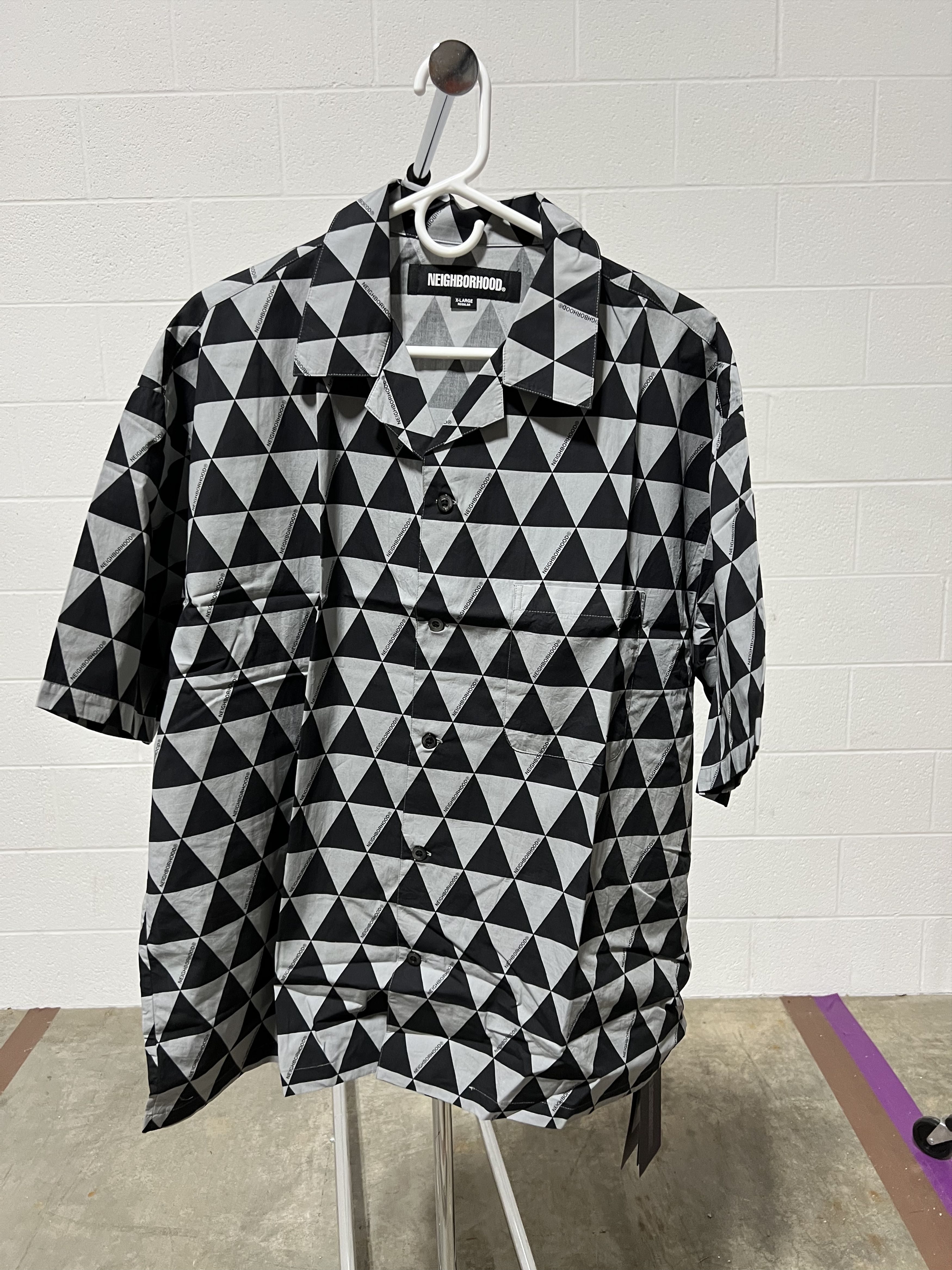 Neighborhood Neighborhood Triangle Pattern Hawaiian Shirt 'Grey' Size US XL / EU 56 / 4 - 1 Thumbnail