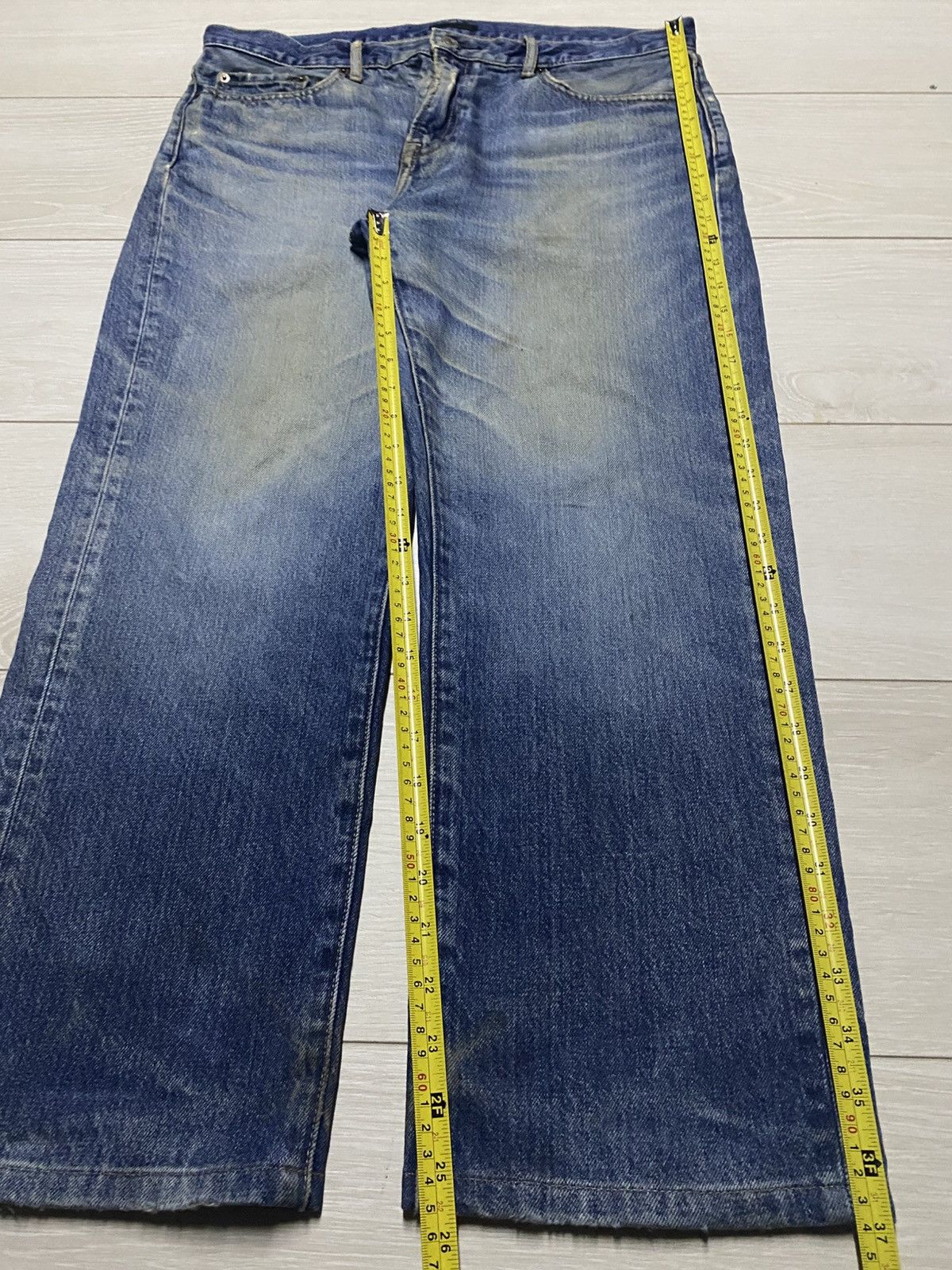 Japanese Brand Vintage Uniqlo Faded Wash Distressed Loose Jeans Size US 35 - 13 Thumbnail
