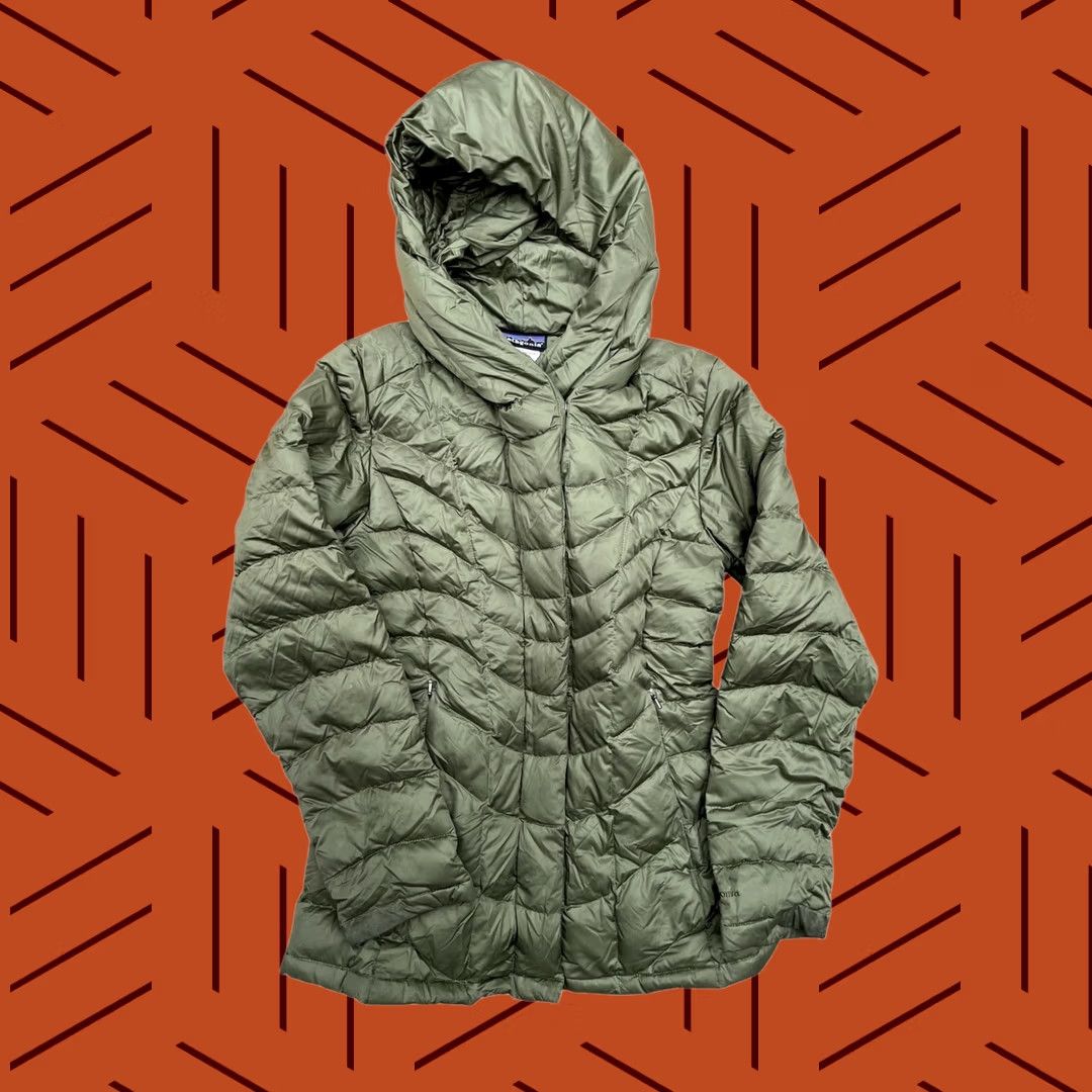 Patagonia Patagonia Women's Jacket S Rustic Purple Puffer Loft Size S / US 4 / IT 40 - 1 Thumbnail