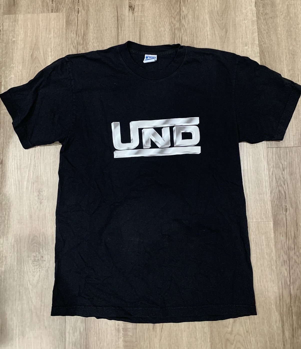 Undefeated Undefeated “The Audience is playing” black tee Size US M / EU 48-50 / 2 - 2 Thumbnail