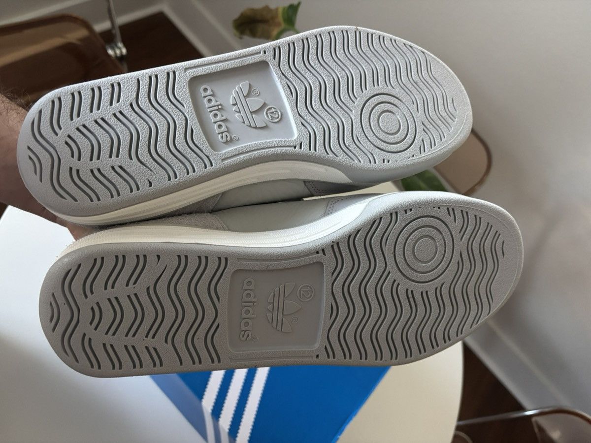 Adidas Rare Adidas Rod Laver Gray Size US 12 / EU 45 - 5 Thumbnail