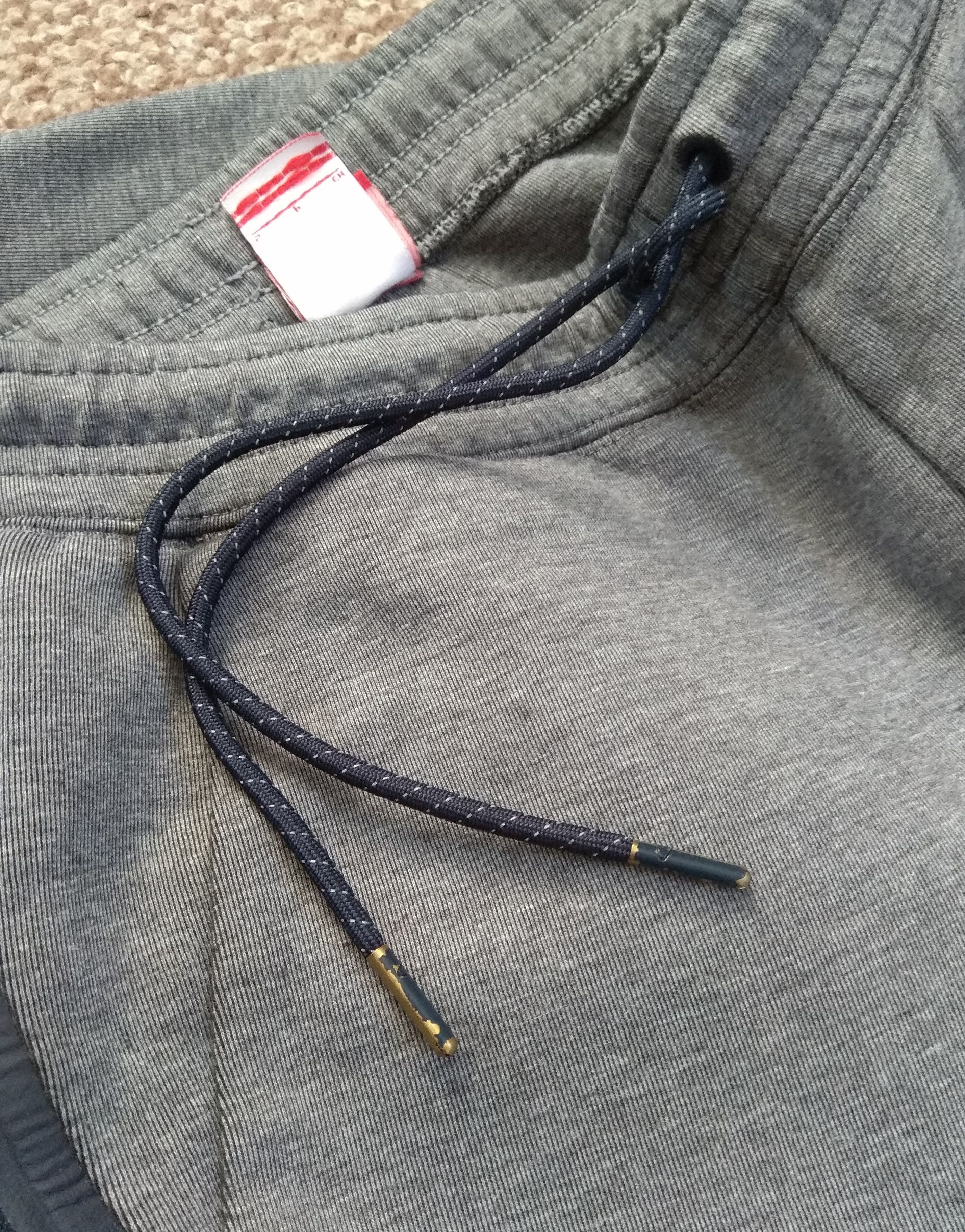 Nike Nike Tech Fleece Cropped Skinny Joggers Pant Size US 30 / EU 46 - 9 Thumbnail