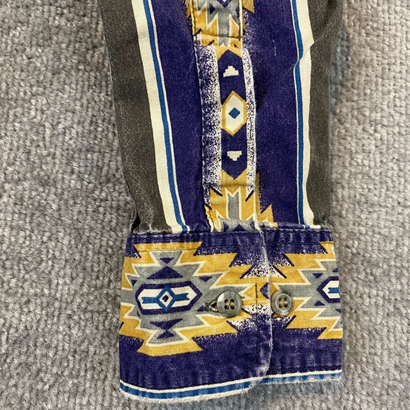 Wrangler WRANGLER Shirt Mens Large Southwestern Aztec Rodeo Rockability Button Down L/S Size US L / EU 52-54 / 3 - 7 Thumbnail