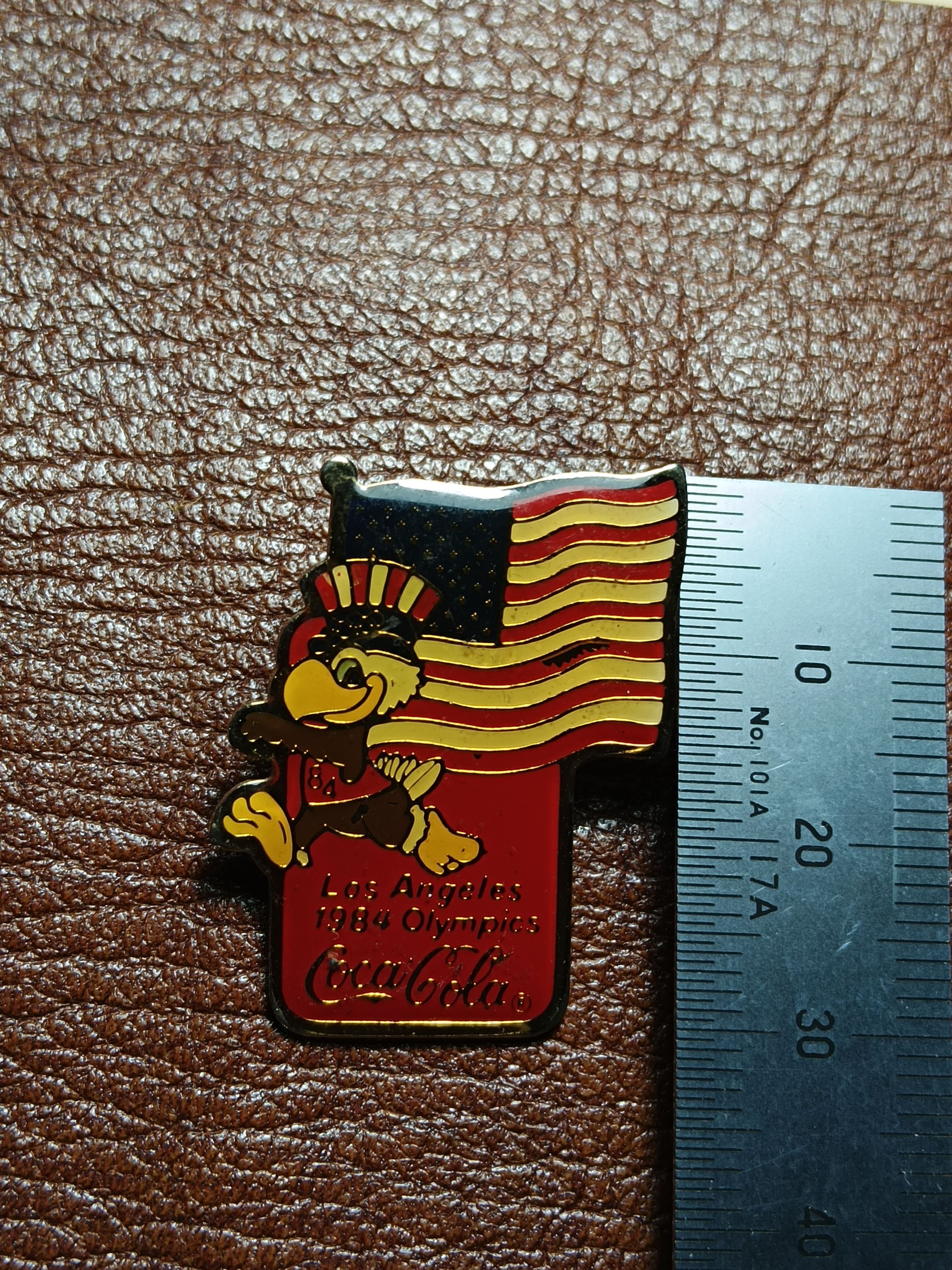 Coca Cola × USA Olympics Vintage 1984 Los Angeles Olympic CA Coca Cola Pin Badge Size ONE SIZE - 3 Thumbnail