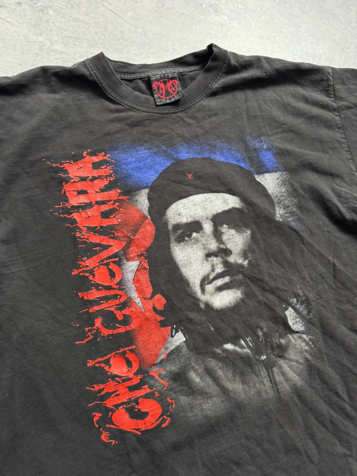 Vintage Vintage Che Guevara born in hell big logo tee Size US M / EU 48-50 / 2 - 3 Thumbnail
