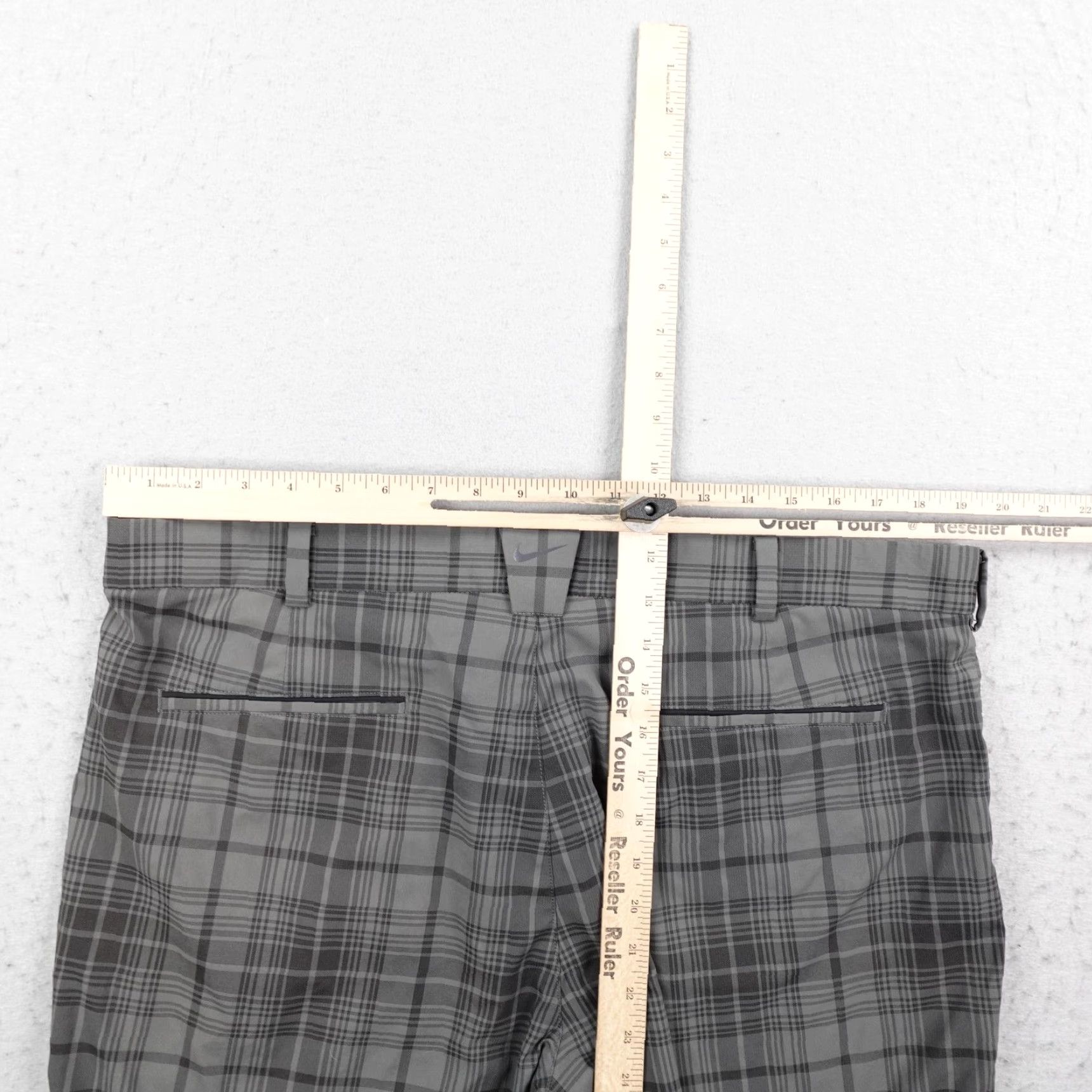 Nike Nike Shorts Mens 38 Gray Plaid Dri Fit Performance Golf Golfer Chino Swoosjh Size US 38 / EU 54 - 4 Thumbnail