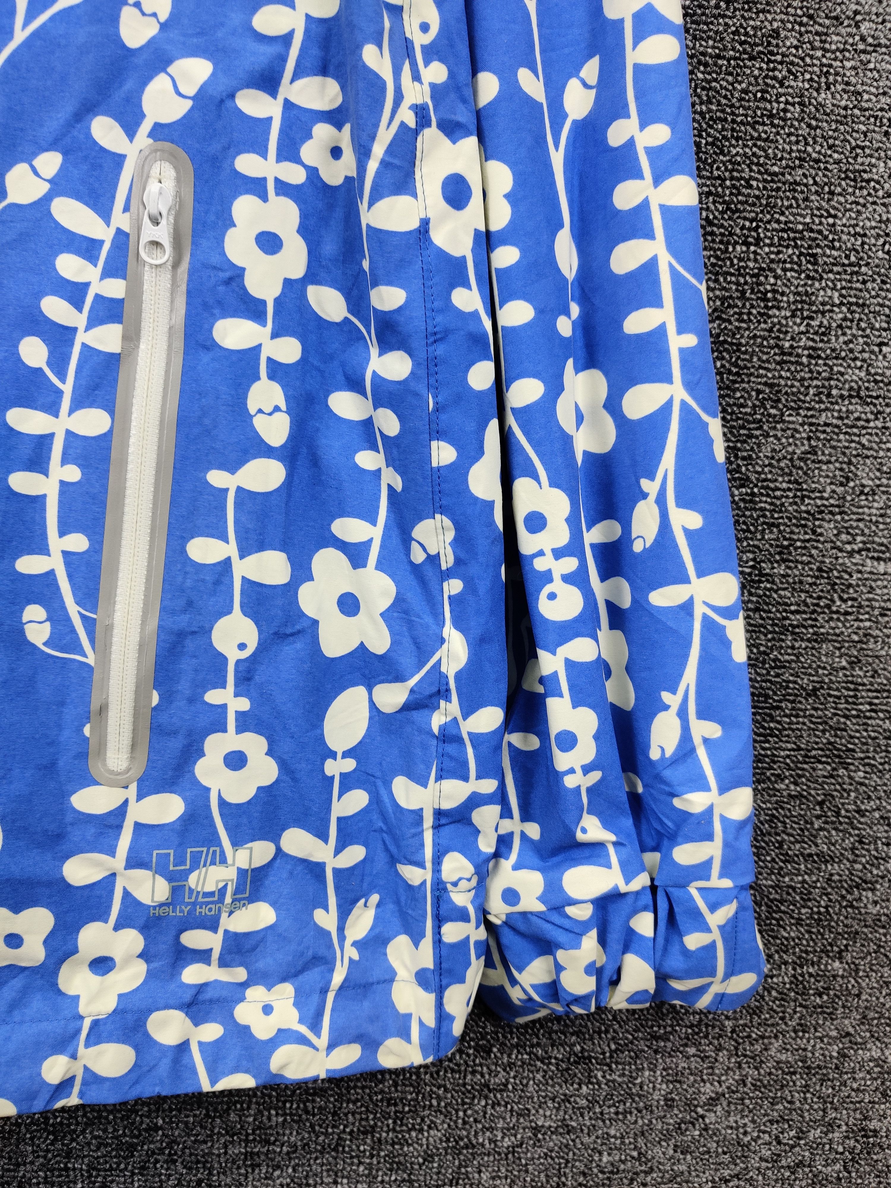 Helly Hansen Vintage Helly Hansen Fullprint Jacket Nice Design Size US L / EU 52-54 / 3 - 3 Thumbnail