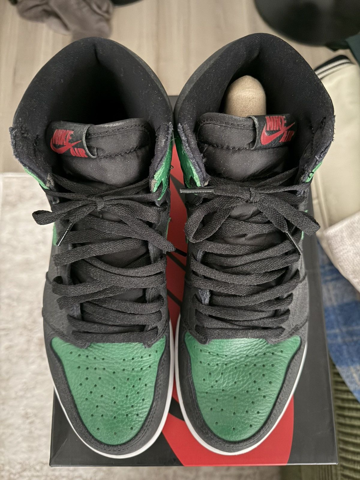 Jordan Brand Jordan 1 Forest Green Size US 10.5 / EU 43-44 - 3 Thumbnail