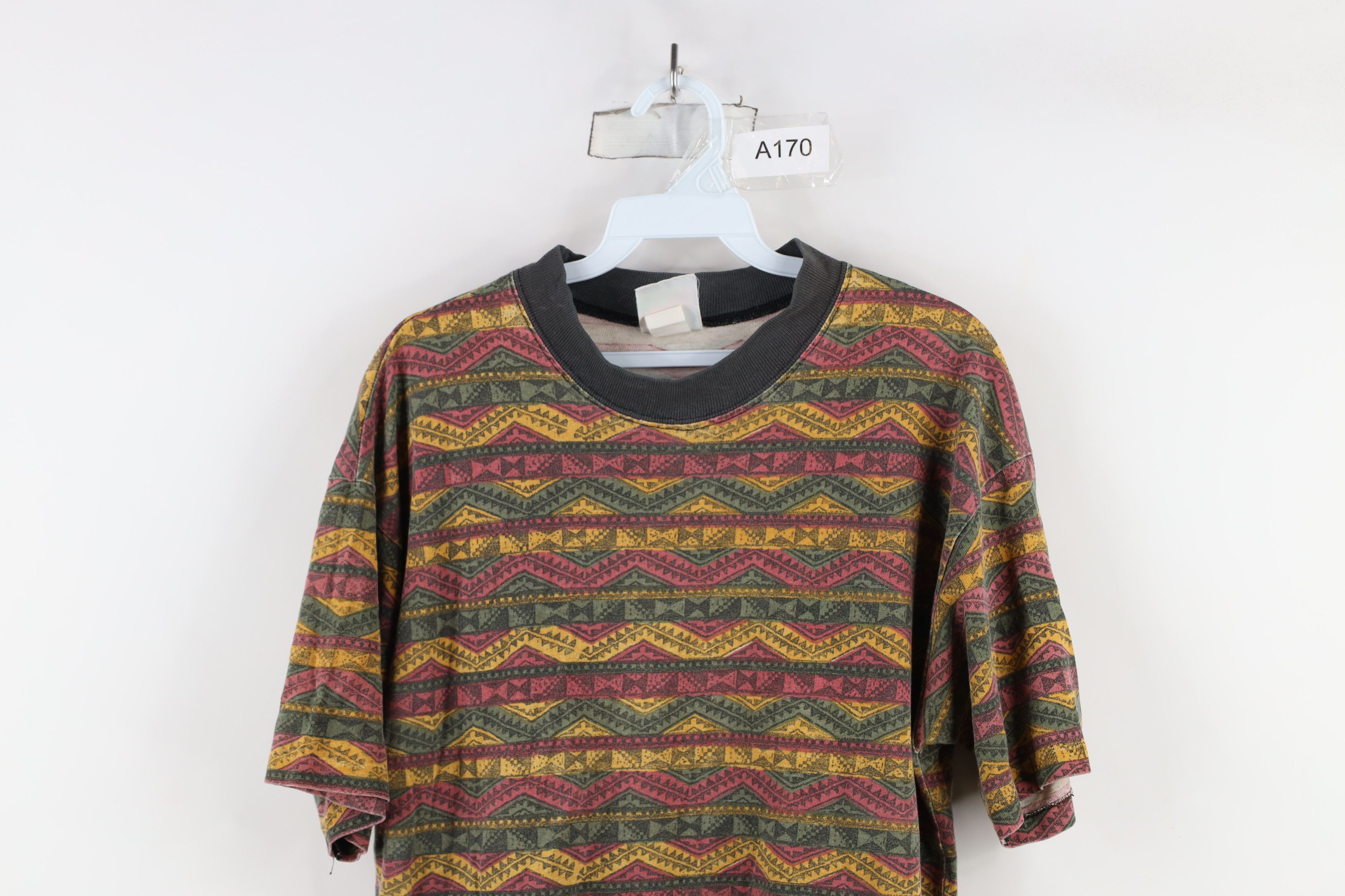 Vintage Vintage 80s 90s Surf Gear Rainbow Southwestern T-Shirt USA Size US M / EU 48-50 / 2 - 2 Thumbnail
