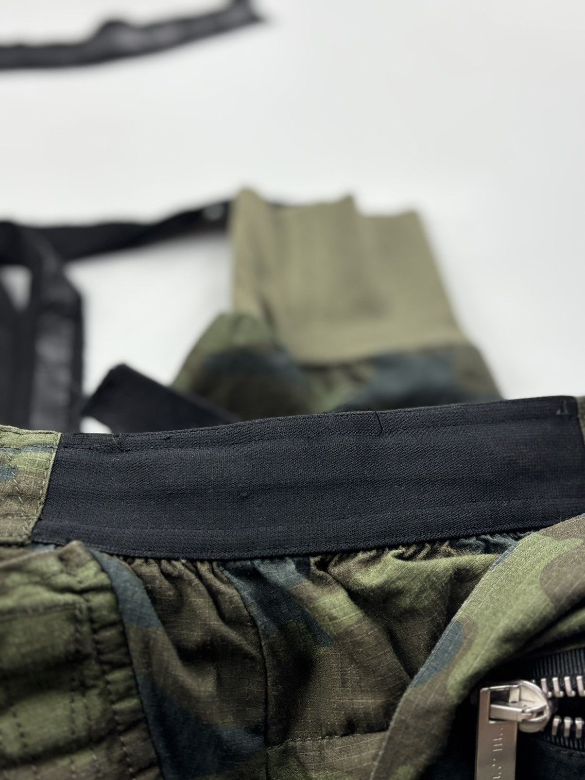 Ben Taverniti Unravel Project × Unravel Project Unravel Project Bondage Camou Pants Size US 26 / EU 42 - 6 Thumbnail