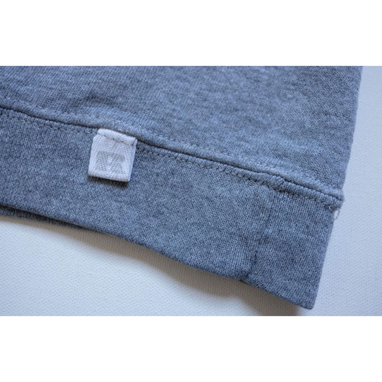 Russell Athletic VINTAGE Russell Athletic Crewneck Sweatshirt Gray L Men Sweatshirt Retro 90s Core Active Blank Size US L / EU 52-54 / 3 - 5 Thumbnail