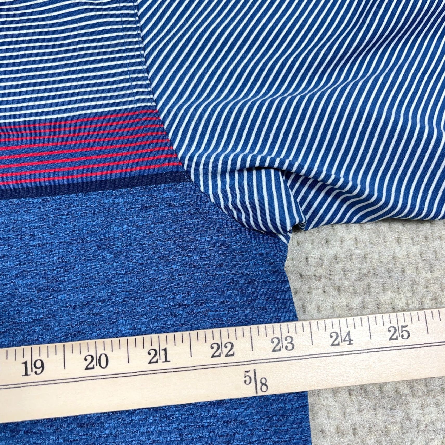 Vineyard Vines Vineyard Vines Polo Shirt Men Large Blue Striped Performance Wicking Colorblock Polo Shirt Men Large Blue Striped Colorblock Size US L / EU 52-54 / 3 - 7 Thumbnail