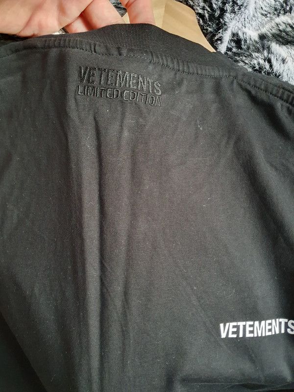 Vetements Vetements Anti Mainstream SS 21 T-Shirt Size US S / EU 44-46 / 1 - 3 Thumbnail