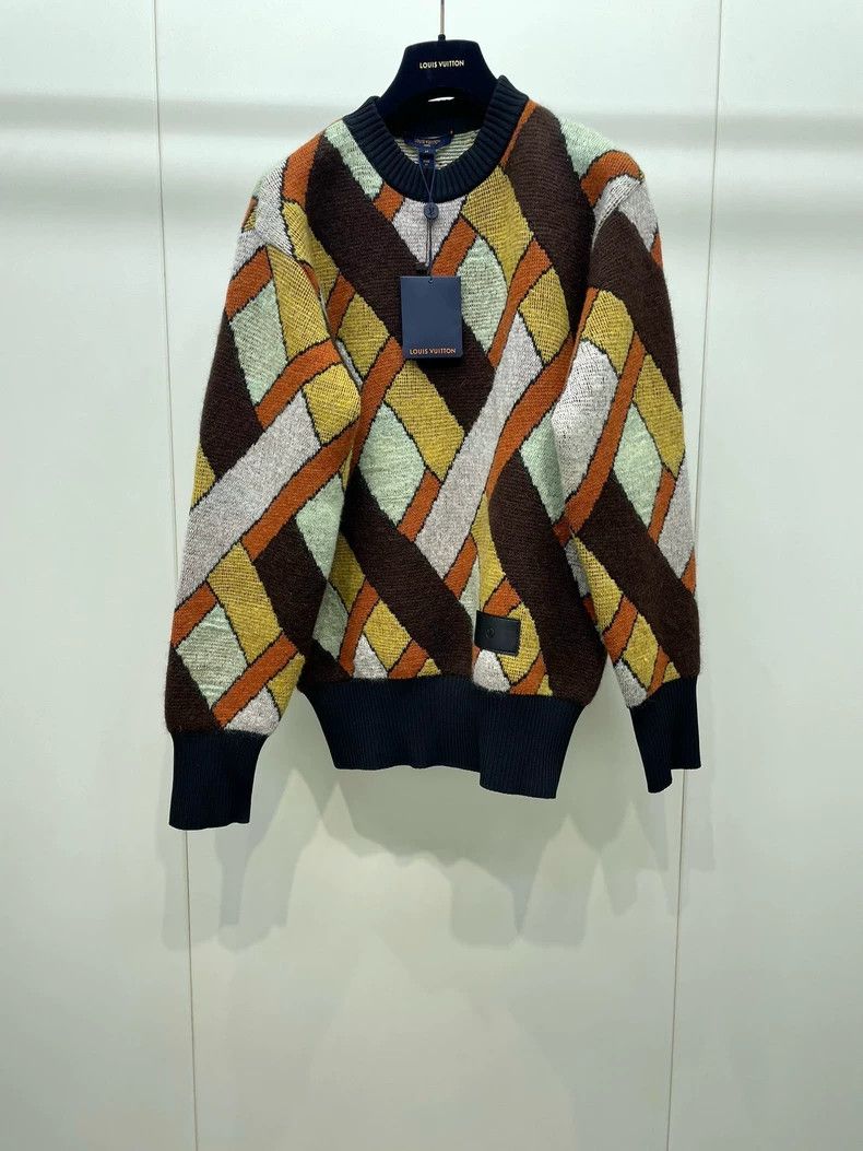 Louis Vuitton Louis Vuitton New Sweater with Colorful Patterns- DMC Size US M / EU 48-50 / 2 - 1 Thumbnail