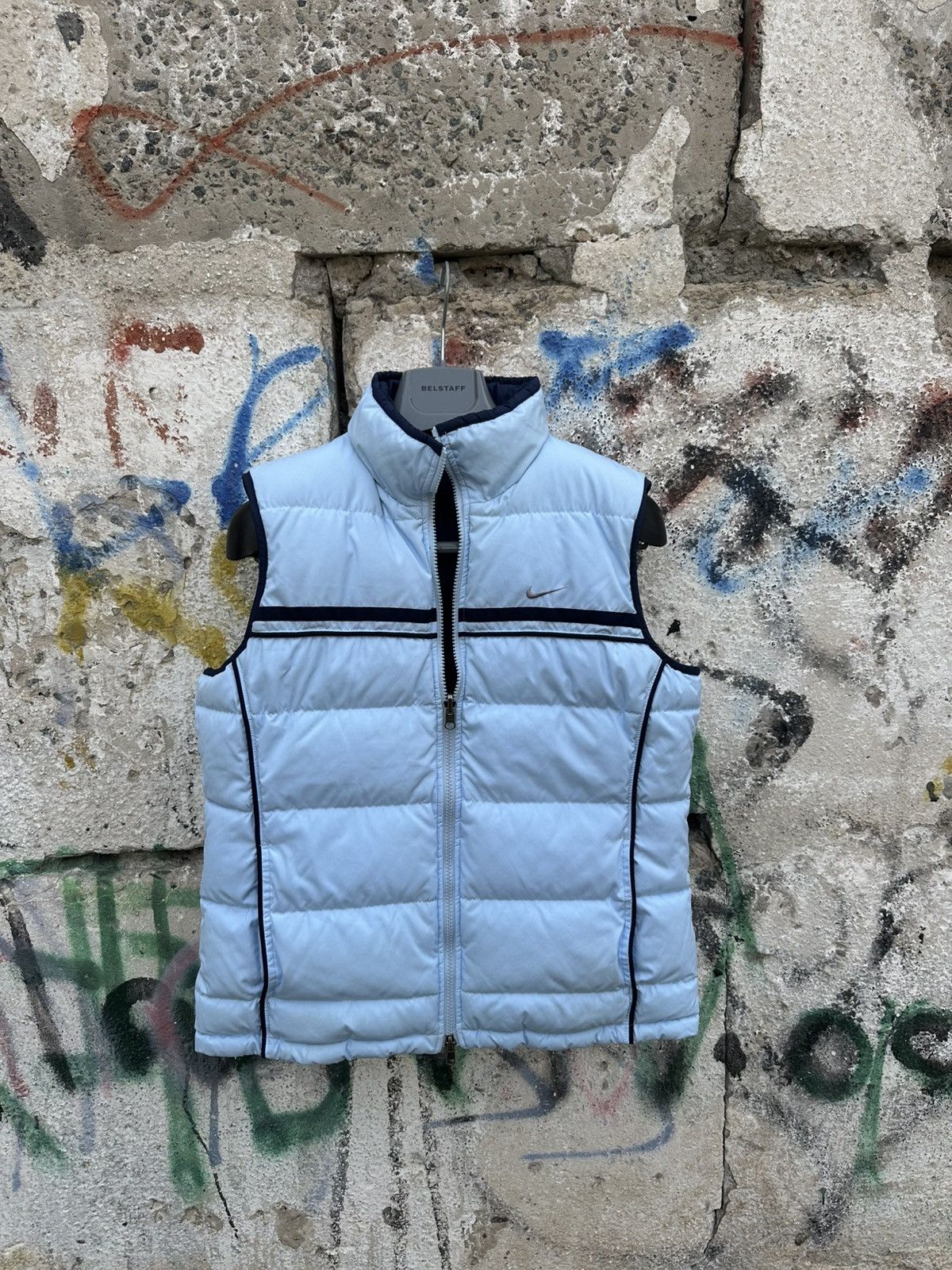 Nike Vintage 00’s Nike Reversible Puffer Vest Women’s Jacket L Size L / US 10 / IT 46 - 1 Thumbnail