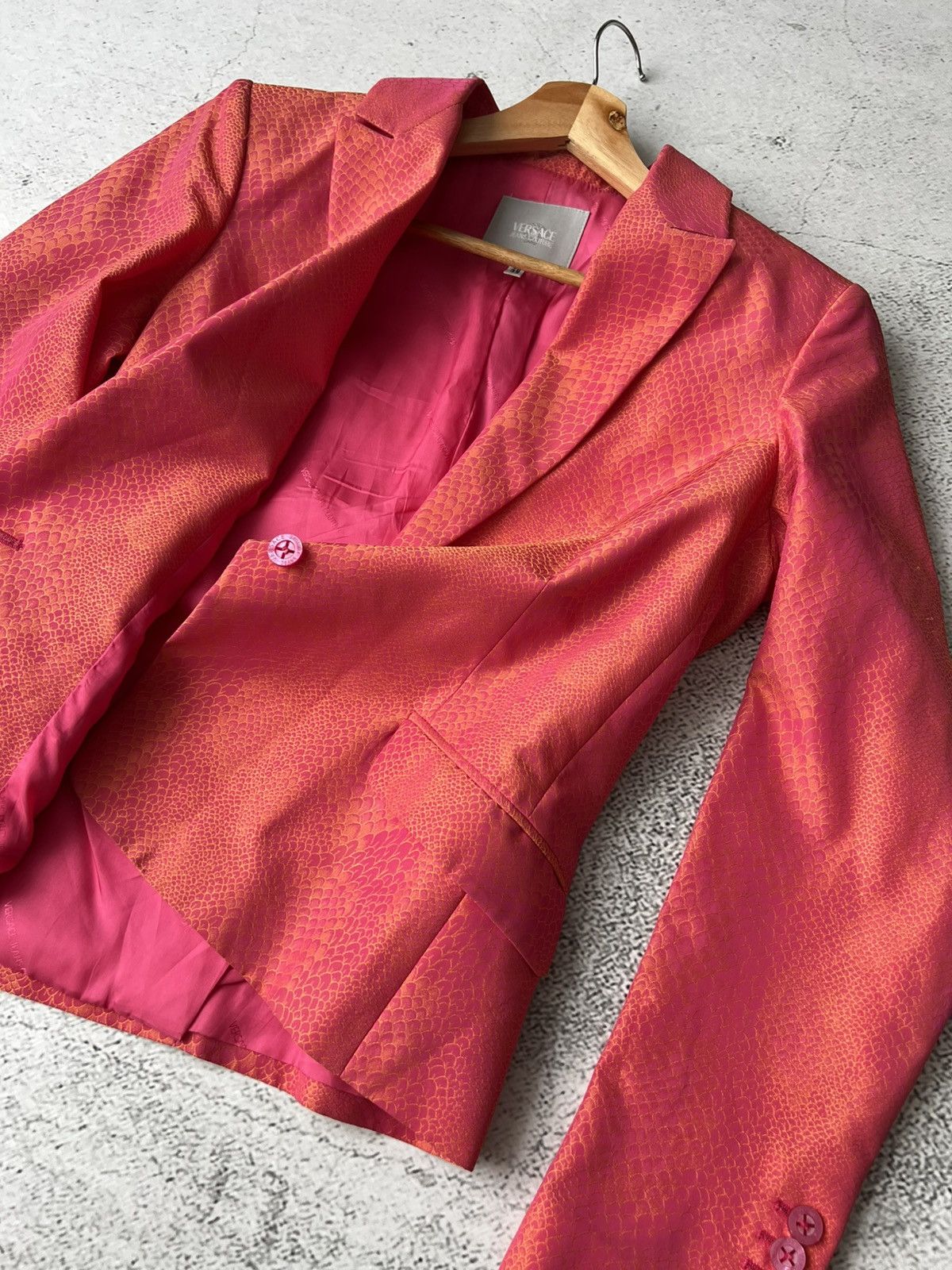 Versace Jeans Couture Vintage Versace Jeans Couture Blazer Pink Made in Italy Rare Size M / US 6-8 / IT 42-44 - 12 Thumbnail