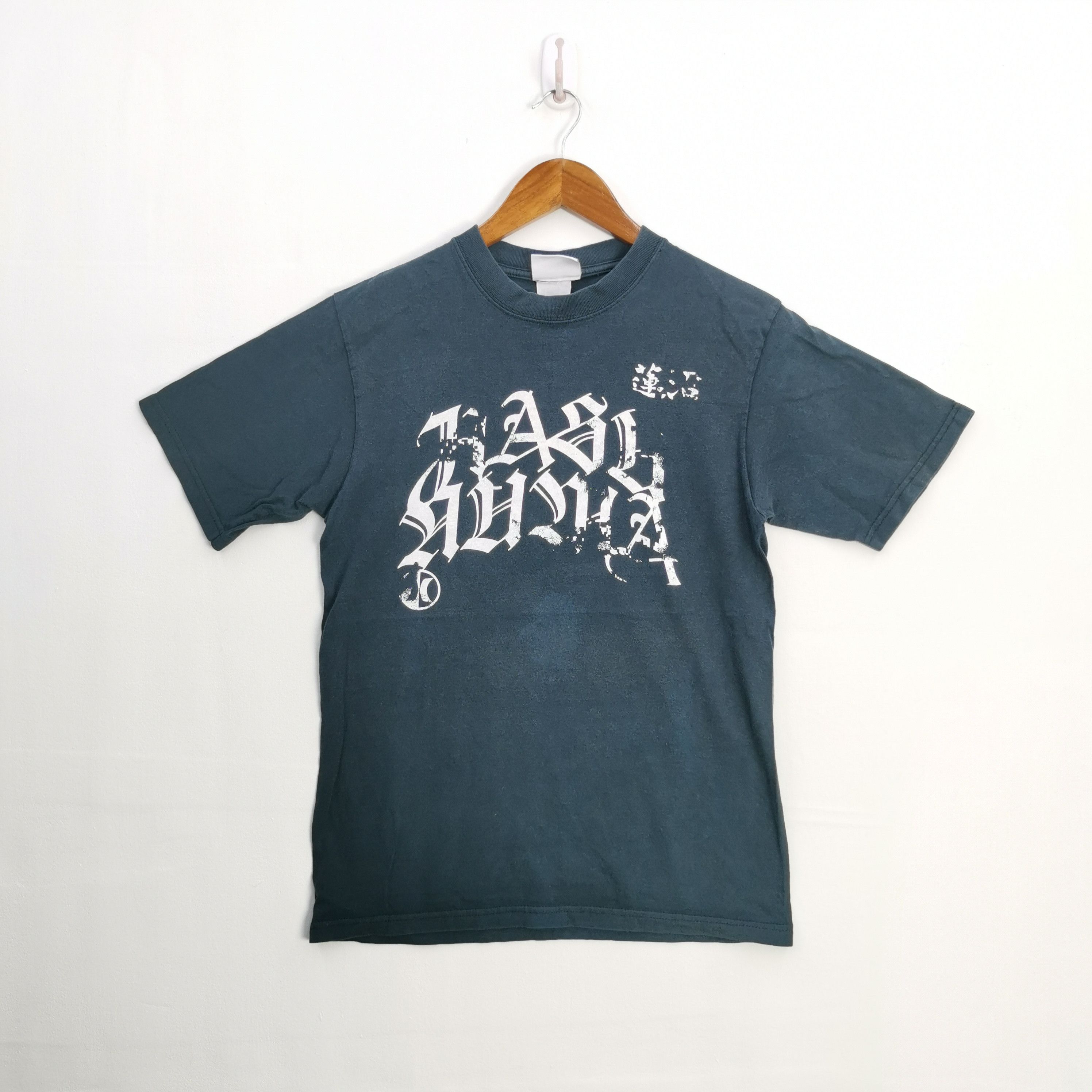 Hurley Vintage 90s Hurley T-Shirt Hasunuma Japanese Tour Tees Size US S / EU 44-46 / 1 - 1 Thumbnail